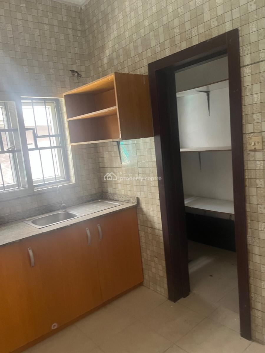 Mini Flat with Big Kitchen with Visitors Toilet, By Chisco Junction, Ikate Elegushi, Lekki, Lagos, Mini Flat (room and Parlour) for Rent
