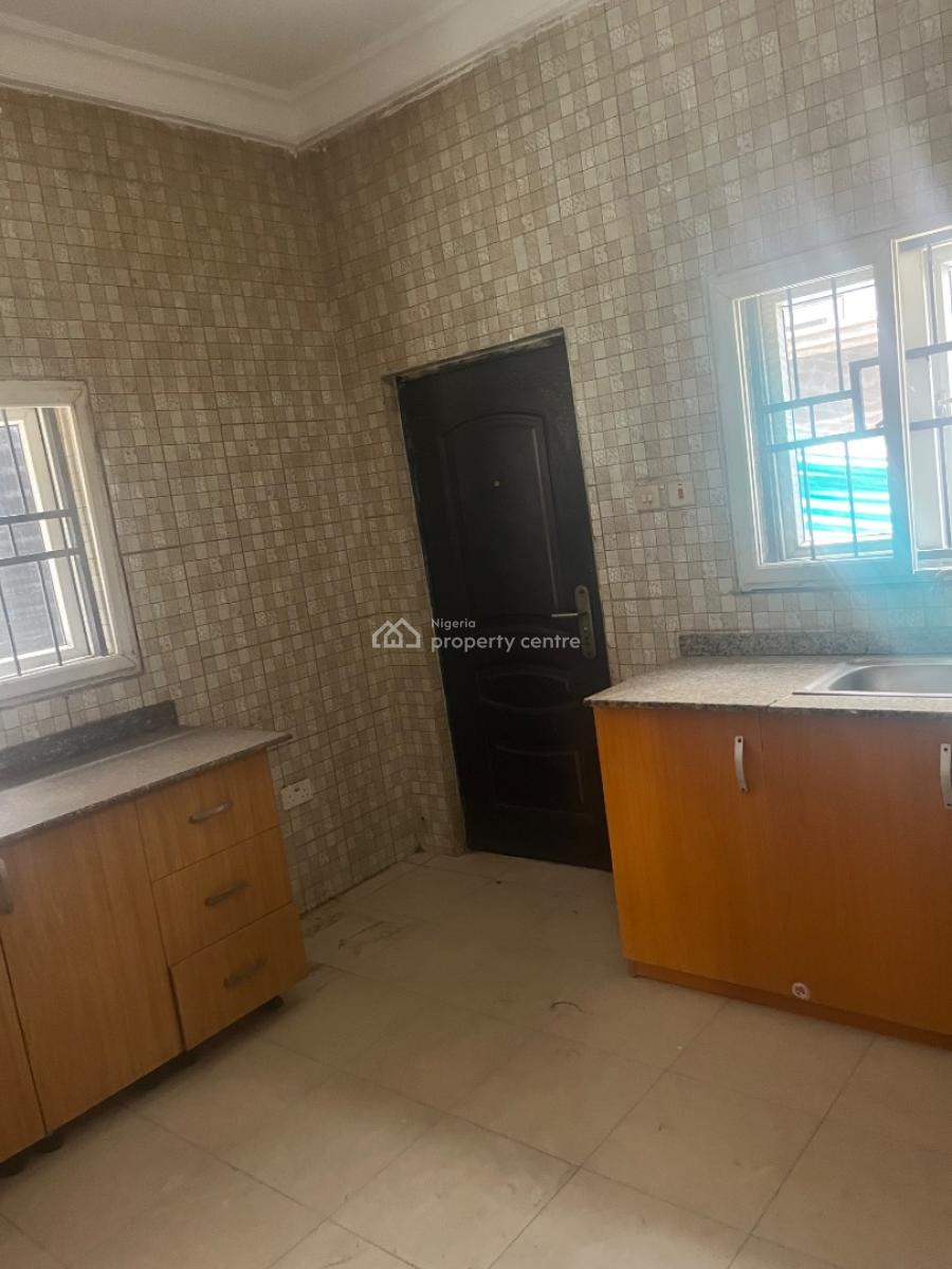 Mini Flat with Big Kitchen with Visitors Toilet, By Chisco Junction, Ikate Elegushi, Lekki, Lagos, Mini Flat (room and Parlour) for Rent