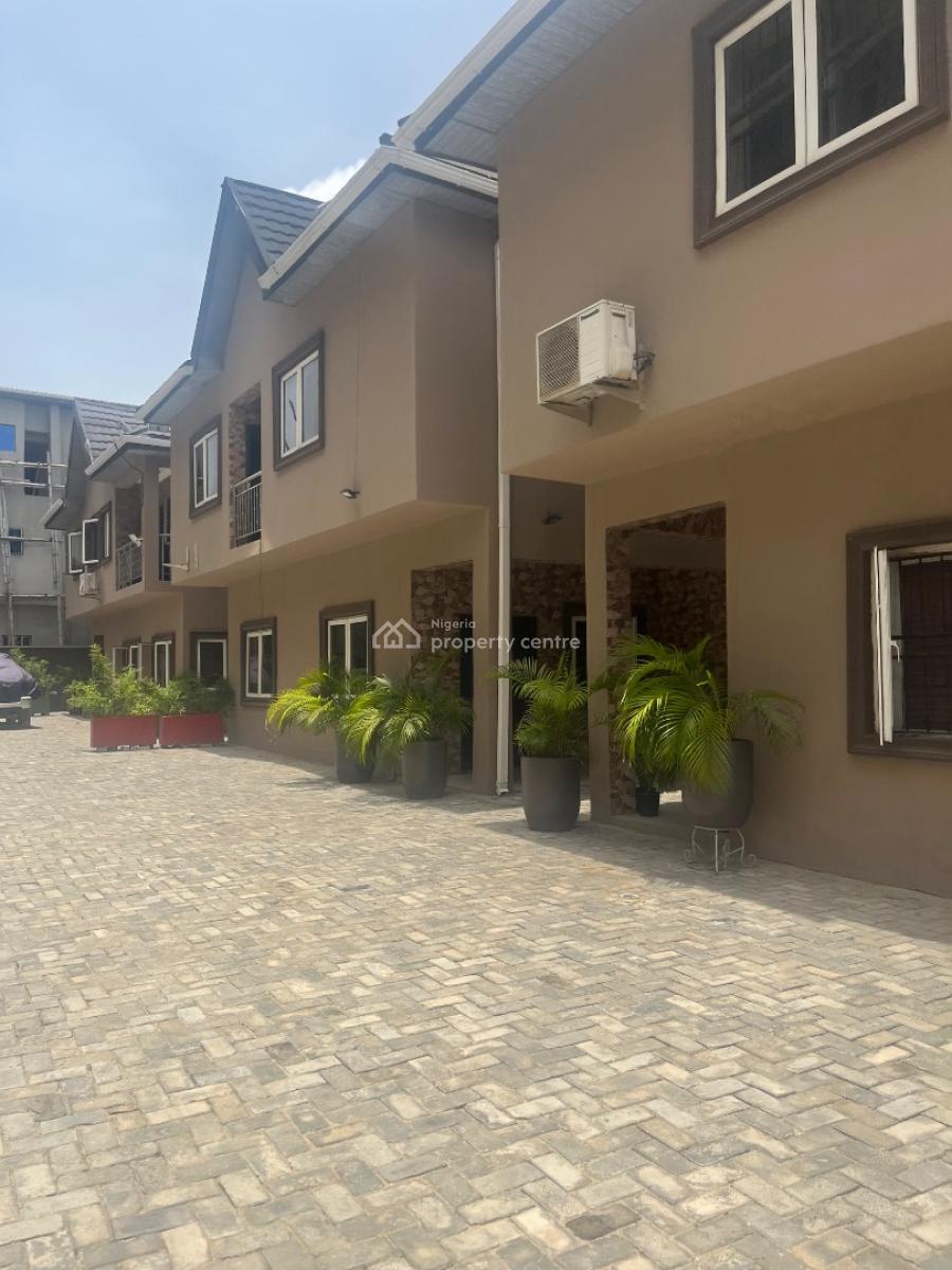 Mini Flat with Big Kitchen with Visitors Toilet, By Chisco Junction, Ikate Elegushi, Lekki, Lagos, Mini Flat (room and Parlour) for Rent