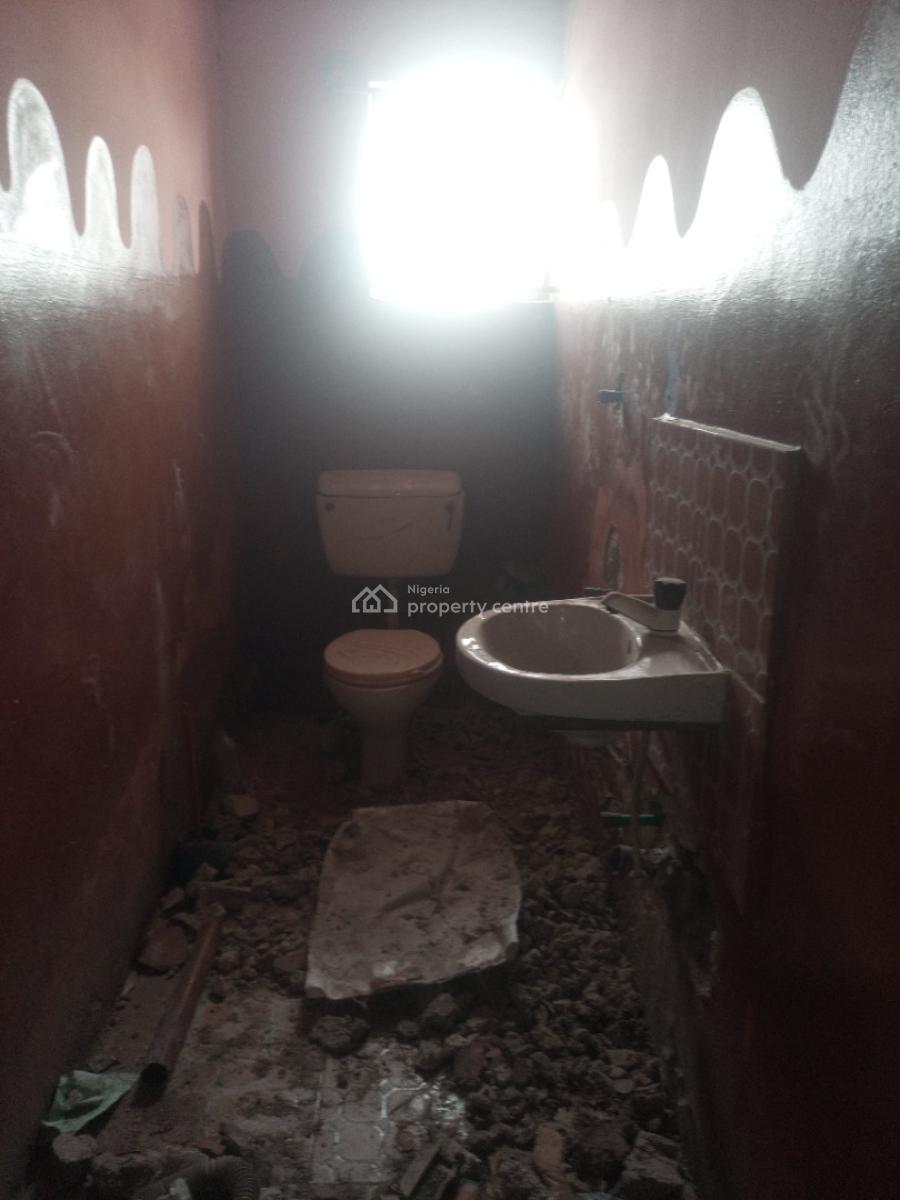 4 Units of 3 Bedroom Flat, Oworo Road, Oworonshoki, Kosofe, Lagos, Flat / Apartment for Rent