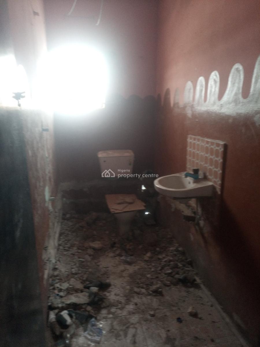 4 Units of 3 Bedroom Flat, Oworo Road, Oworonshoki, Kosofe, Lagos, Flat / Apartment for Rent