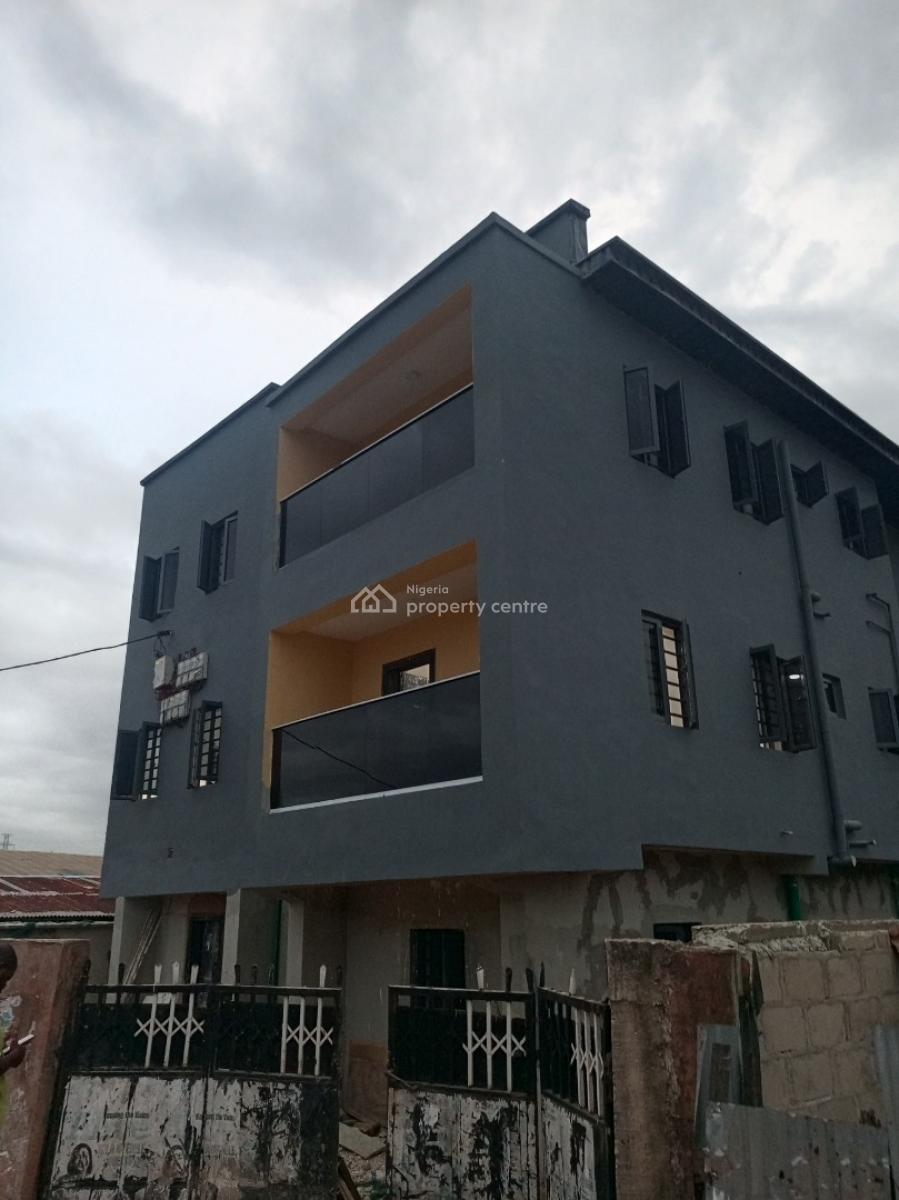 Luxury Spacious Roomself Contain, Ifodo Street Off Deji Oworu Street Alapere Ketu Lagos, Alapere, Ketu, Lagos, Self Contain (single Rooms) for Rent