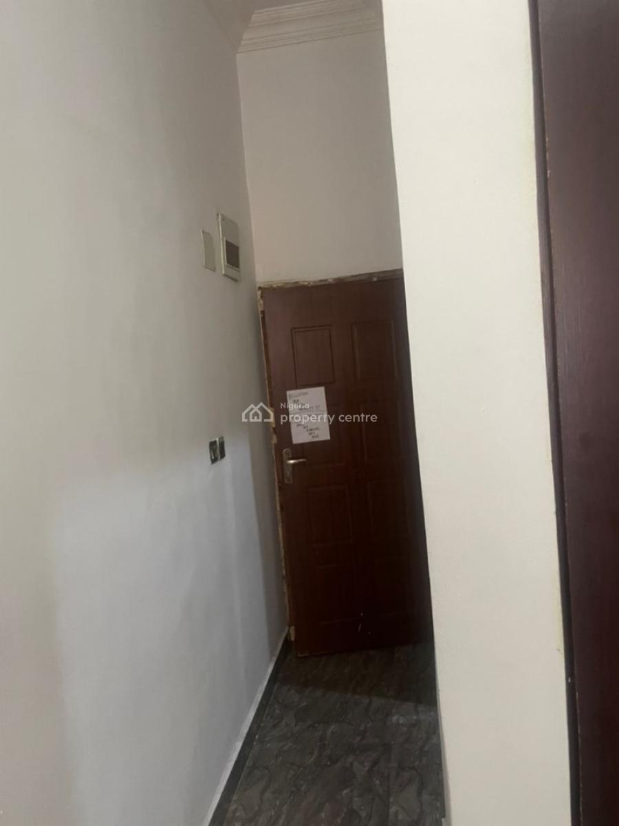 Bq with a Kitchen, Parkview Estate, Parkview, Ikoyi, Lagos, House for Rent