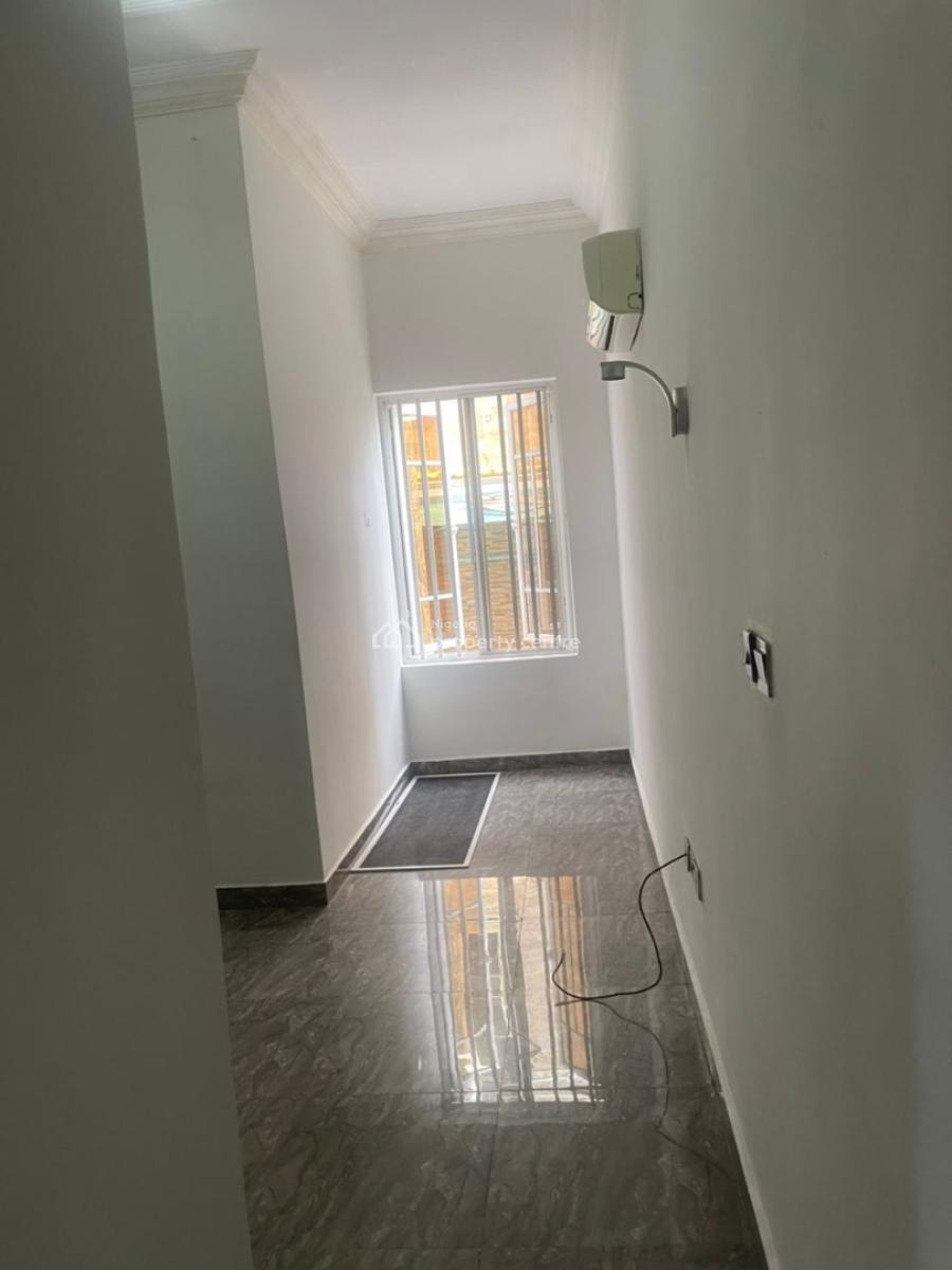 Bq with a Kitchen, Parkview Estate, Parkview, Ikoyi, Lagos, House for Rent