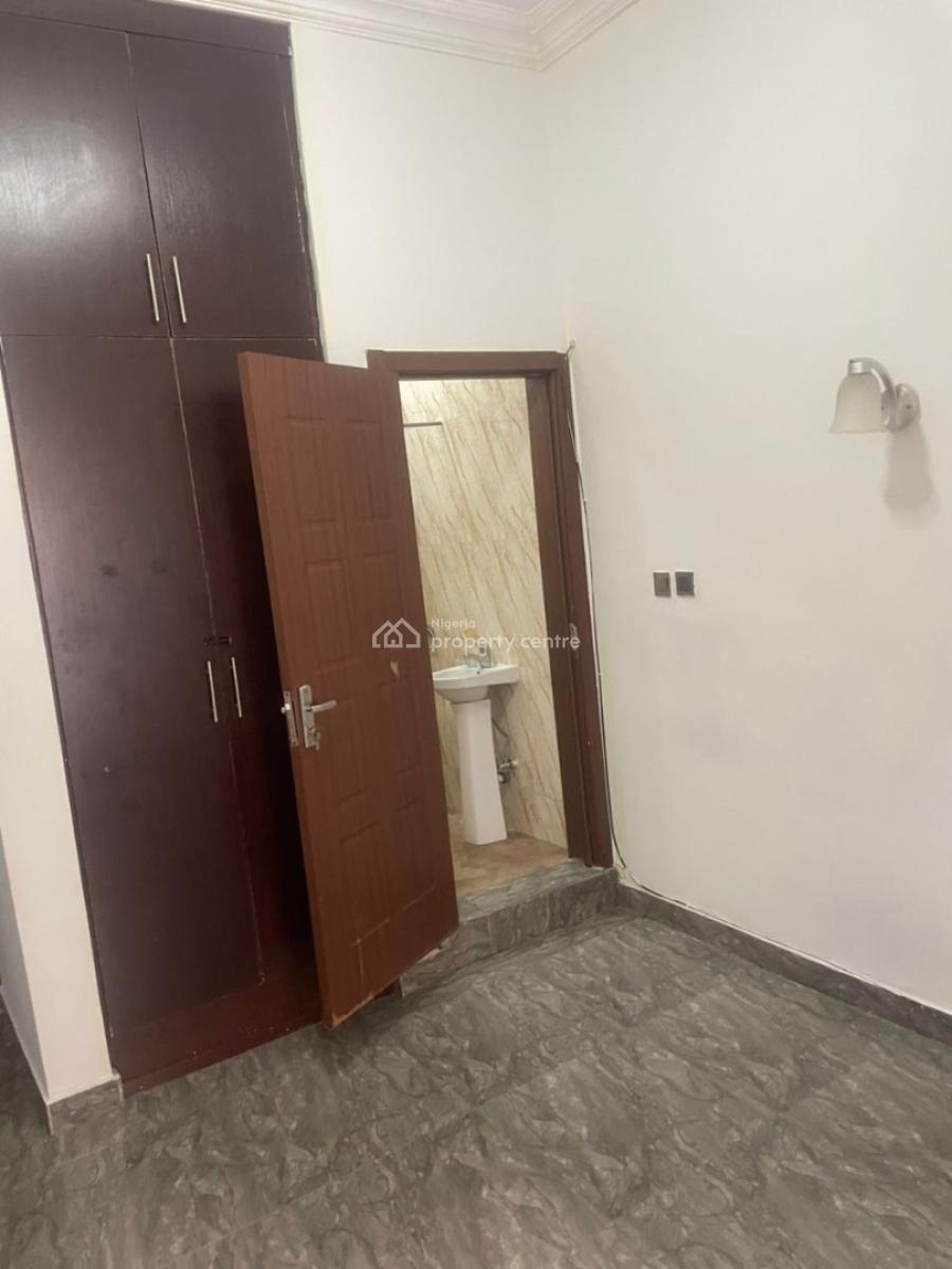 Bq with a Kitchen, Parkview Estate, Parkview, Ikoyi, Lagos, House for Rent