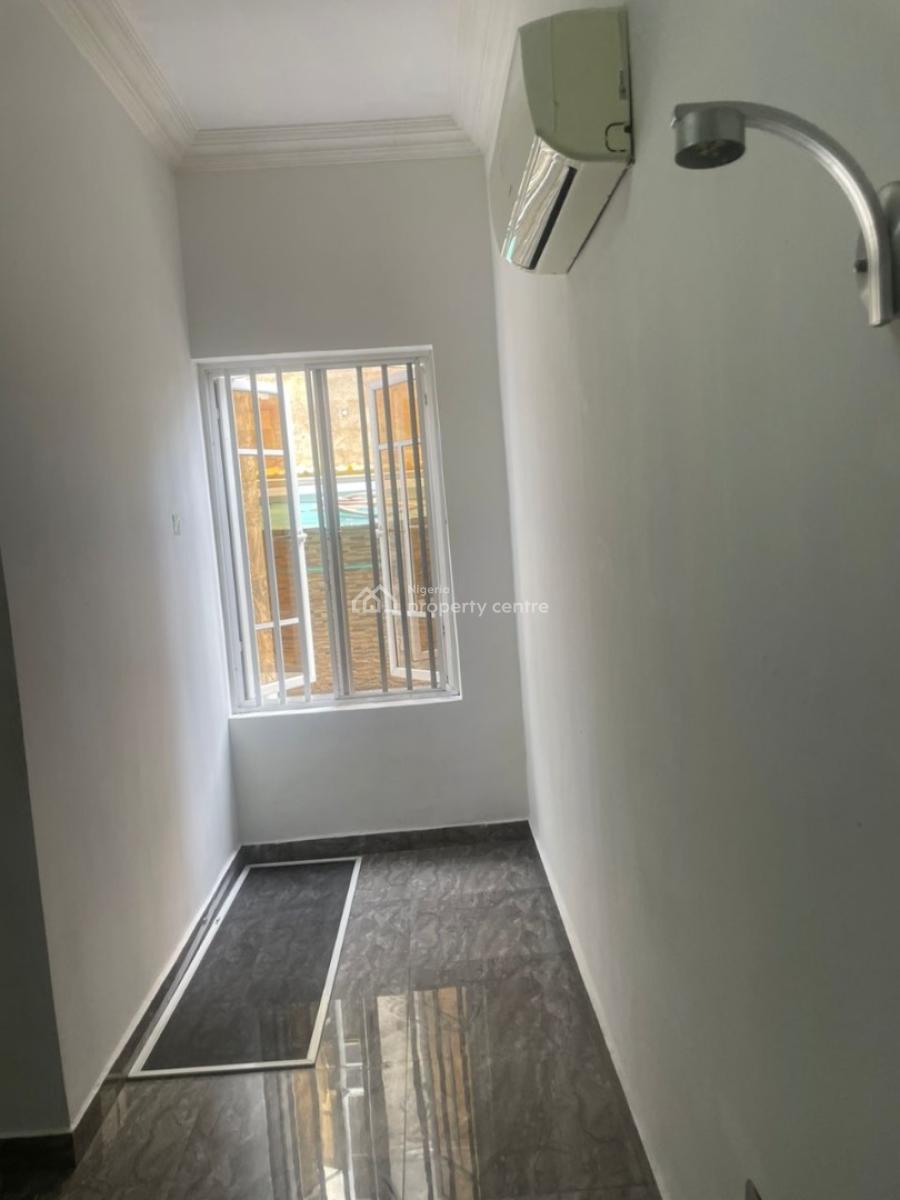Bq with a Kitchen, Parkview Estate, Parkview, Ikoyi, Lagos, House for Rent