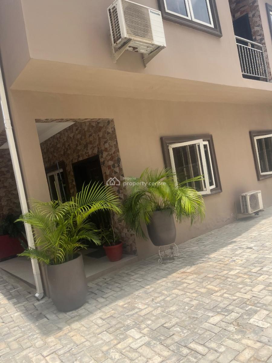 Miniflat  (upstairs ) Office and Residential Use, By Chisco Junction, Ikate Elegushi, Lekki, Lagos, Flat / Apartment for Rent