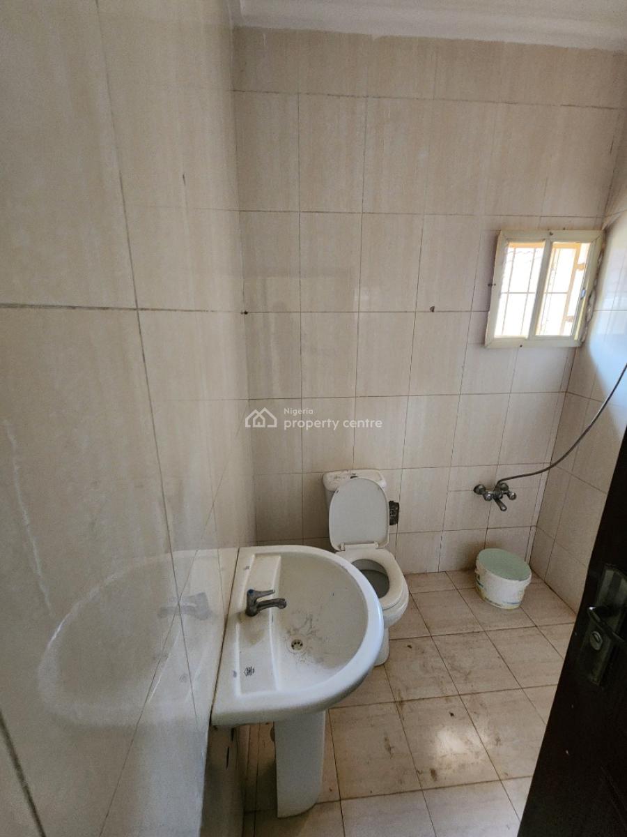 Luxury Two Bedroom Block of Flat, News Engineering, Dawaki, Gwarinpa, Abuja, Flat / Apartment for Rent