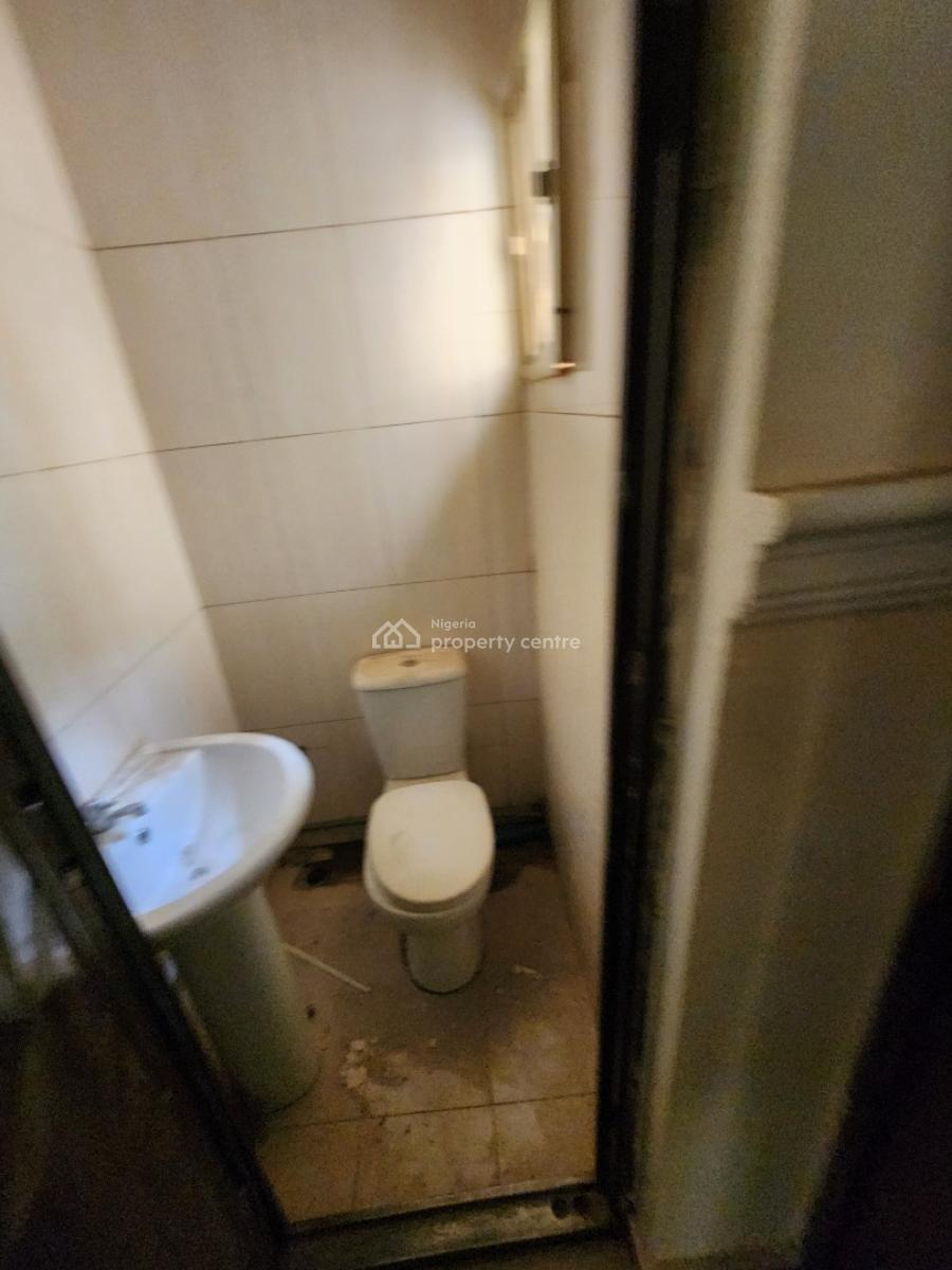 Luxury Two Bedroom Block of Flat, News Engineering, Dawaki, Gwarinpa, Abuja, Flat / Apartment for Rent