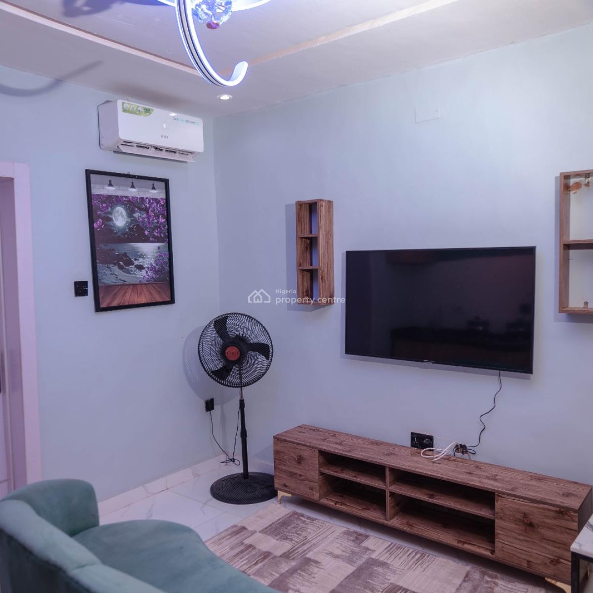 1 Bedroom Apartment with Open Plan Kitchen, 18, Memudu Aremu Street, Ikate, Surulere, Lagos, Flat / Apartment Short Let