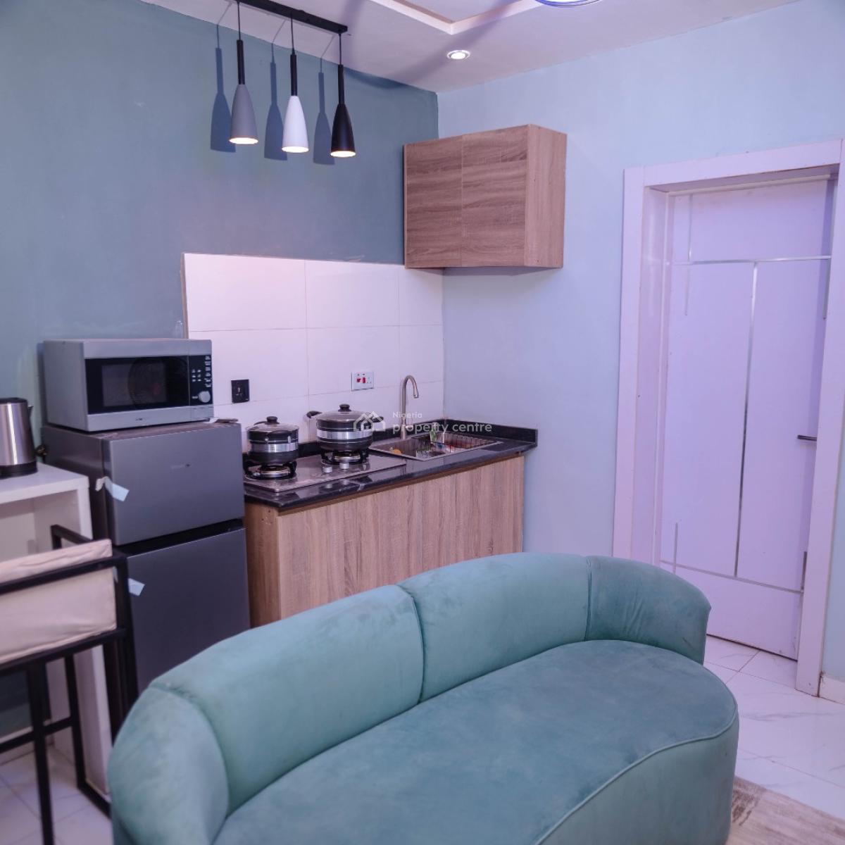 1 Bedroom Apartment with Open Plan Kitchen, 18, Memudu Aremu Street, Ikate, Surulere, Lagos, Flat / Apartment Short Let