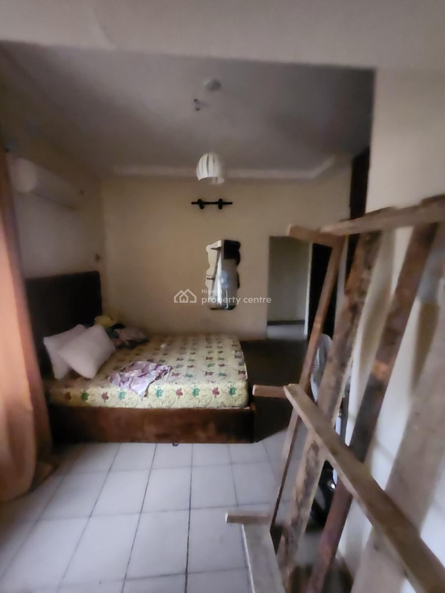 Clean 2 Bedroom Flat, Pay and Packin, Ground Floor, Wuse Zone, Wuse, Abuja, Flat / Apartment for Rent