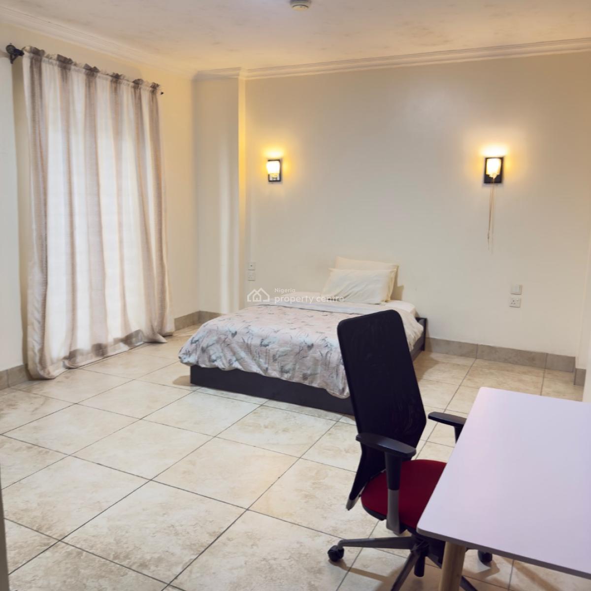 Shared 4 Bedroom Apartment in Ikoyi, Ikoyi, Lagos, Flat / Apartment for Rent