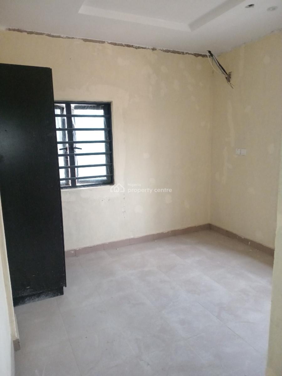 Newly Built 3-bedroom Flat, Onike, Yaba, Lagos, Flat / Apartment for Rent