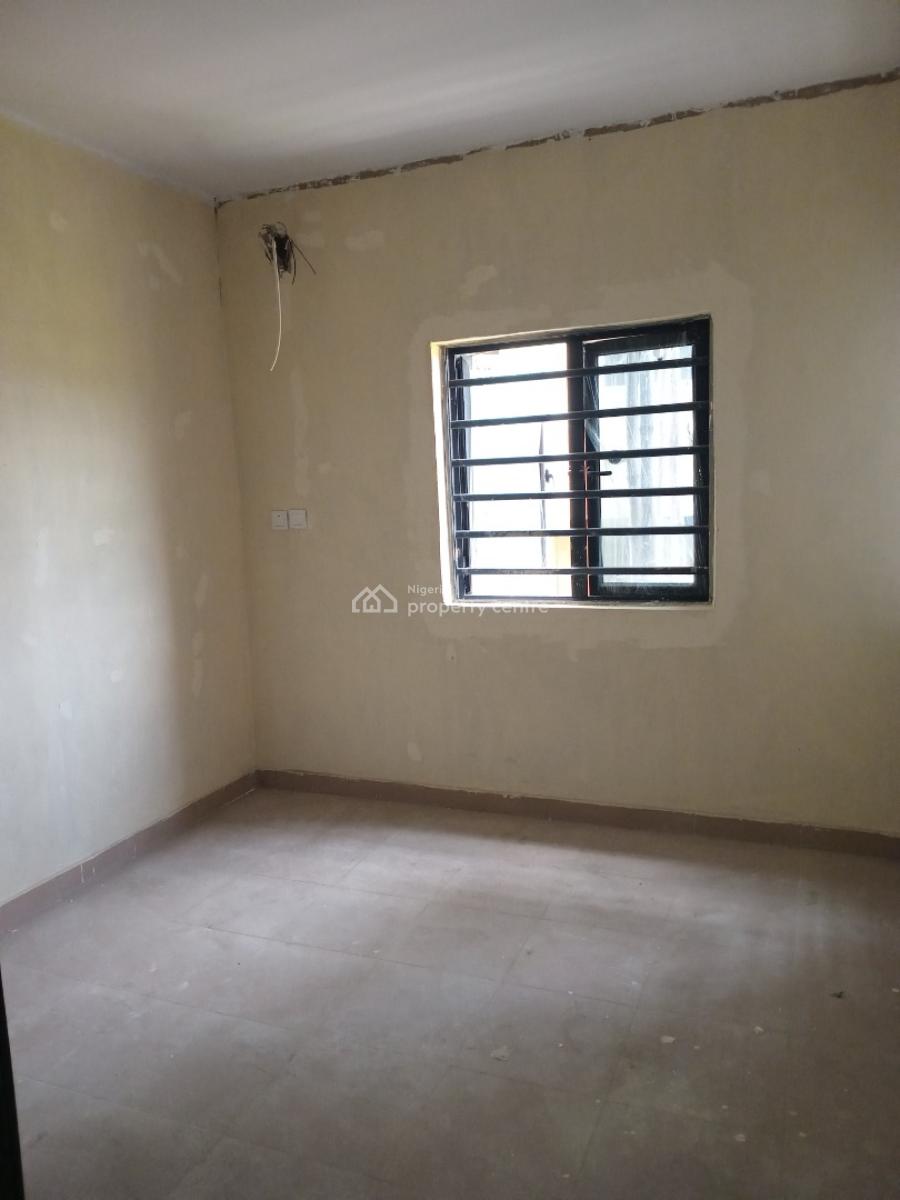 Newly Built 3-bedroom Flat, Onike, Yaba, Lagos, Flat / Apartment for Rent