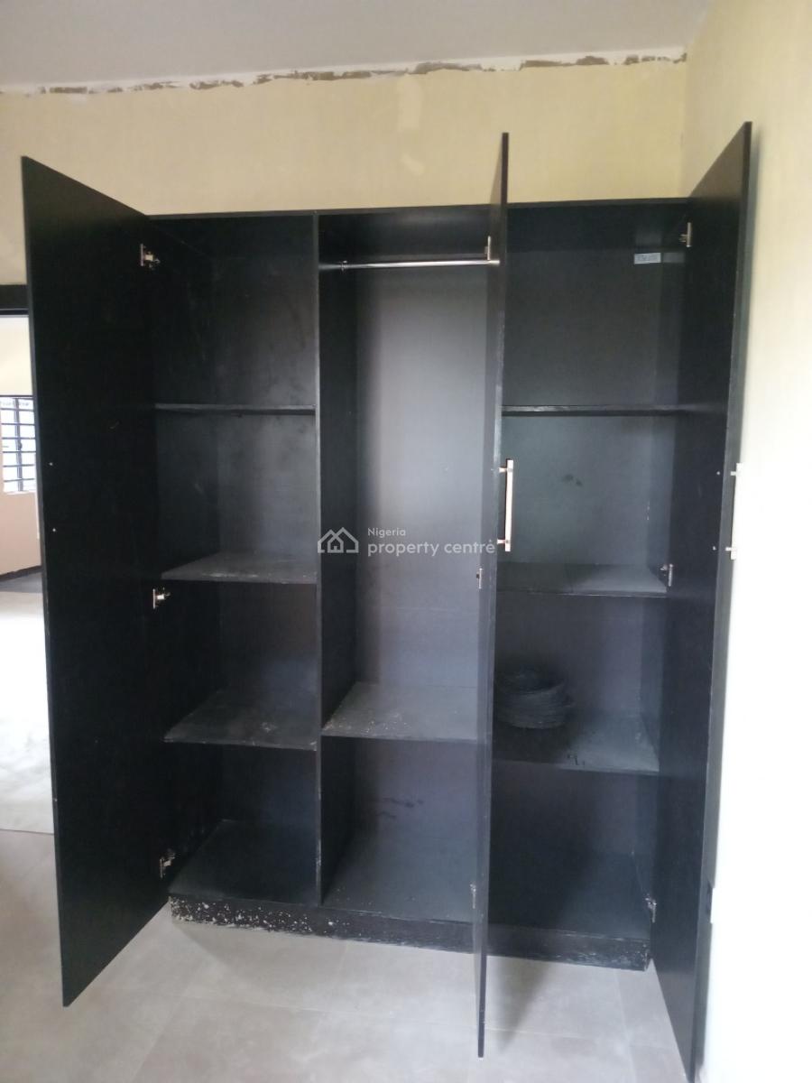 Newly Built 3-bedroom Flat, Onike, Yaba, Lagos, Flat / Apartment for Rent