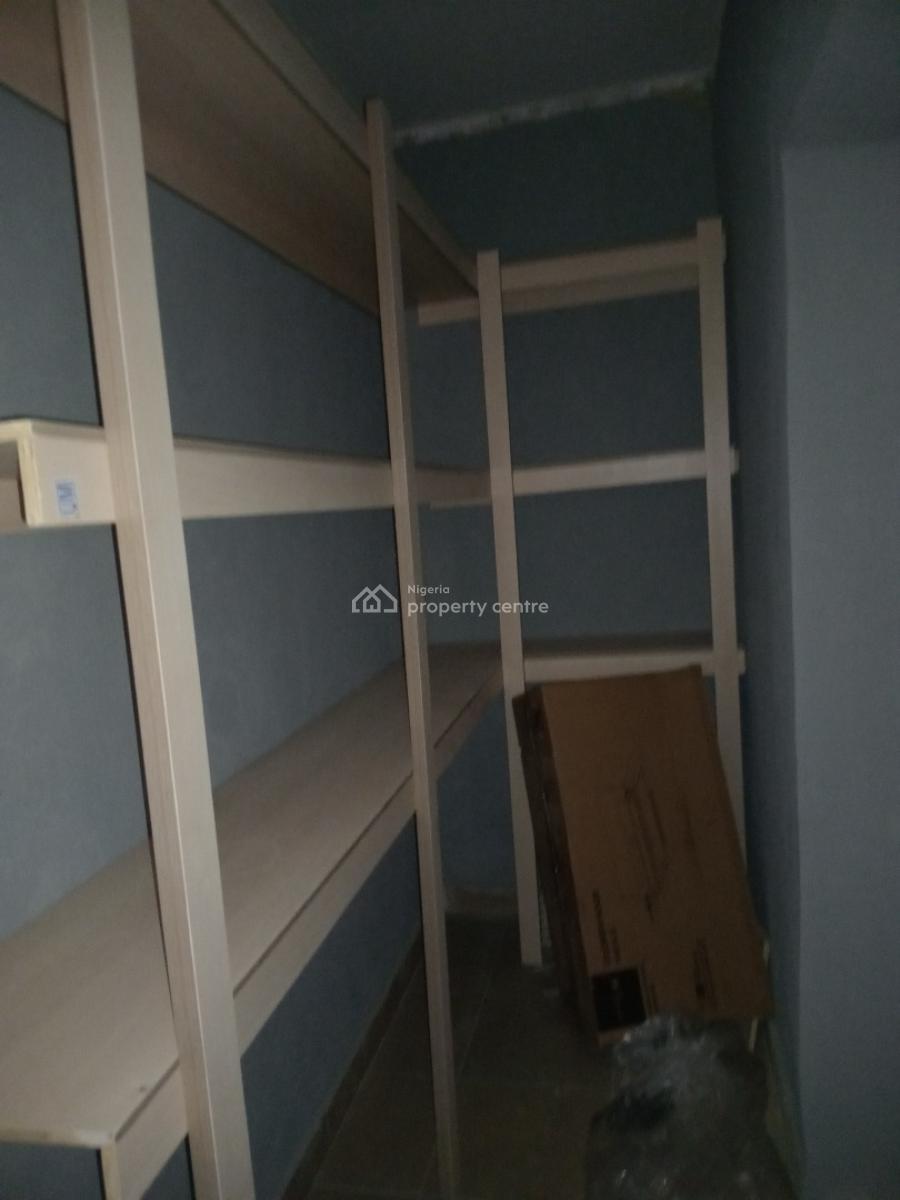 Newly Built 3-bedroom Flat, Onike, Yaba, Lagos, Flat / Apartment for Rent