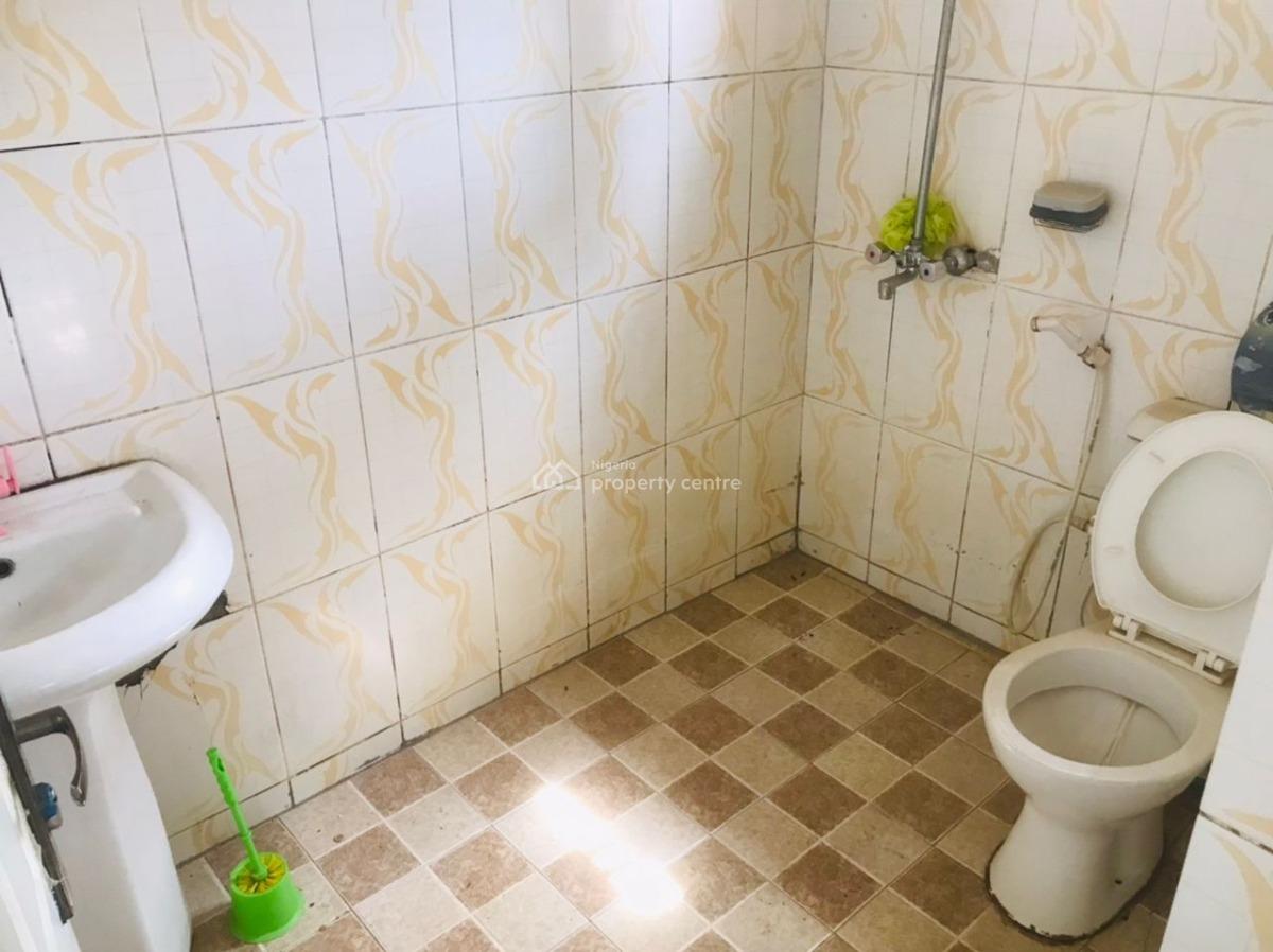 Standard 2-bedroom  Block of Flats, in an Estate, Dawaki, Gwarinpa, Abuja, Flat / Apartment for Rent