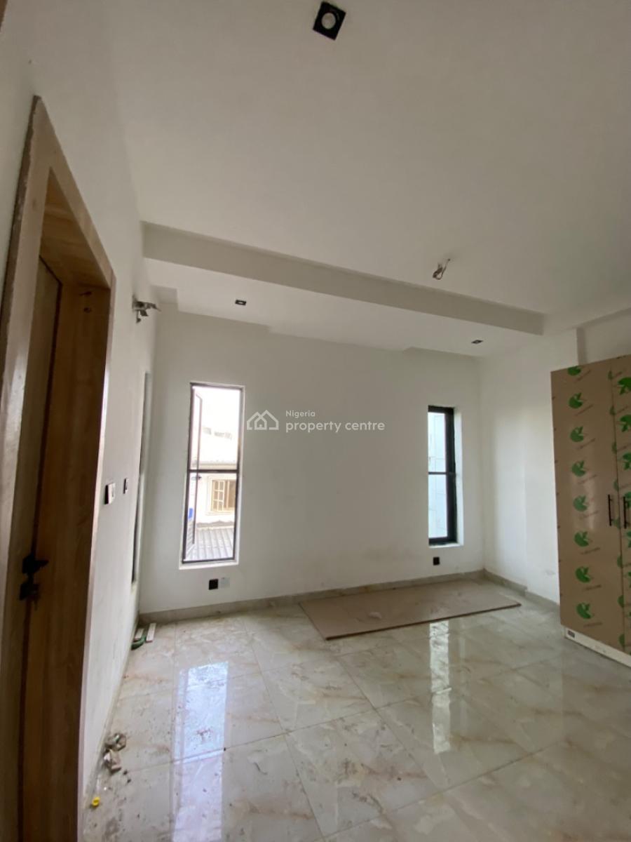 2 Bedroom Apartment, Ikate, Lekki, Lagos, Block of Flats for Sale