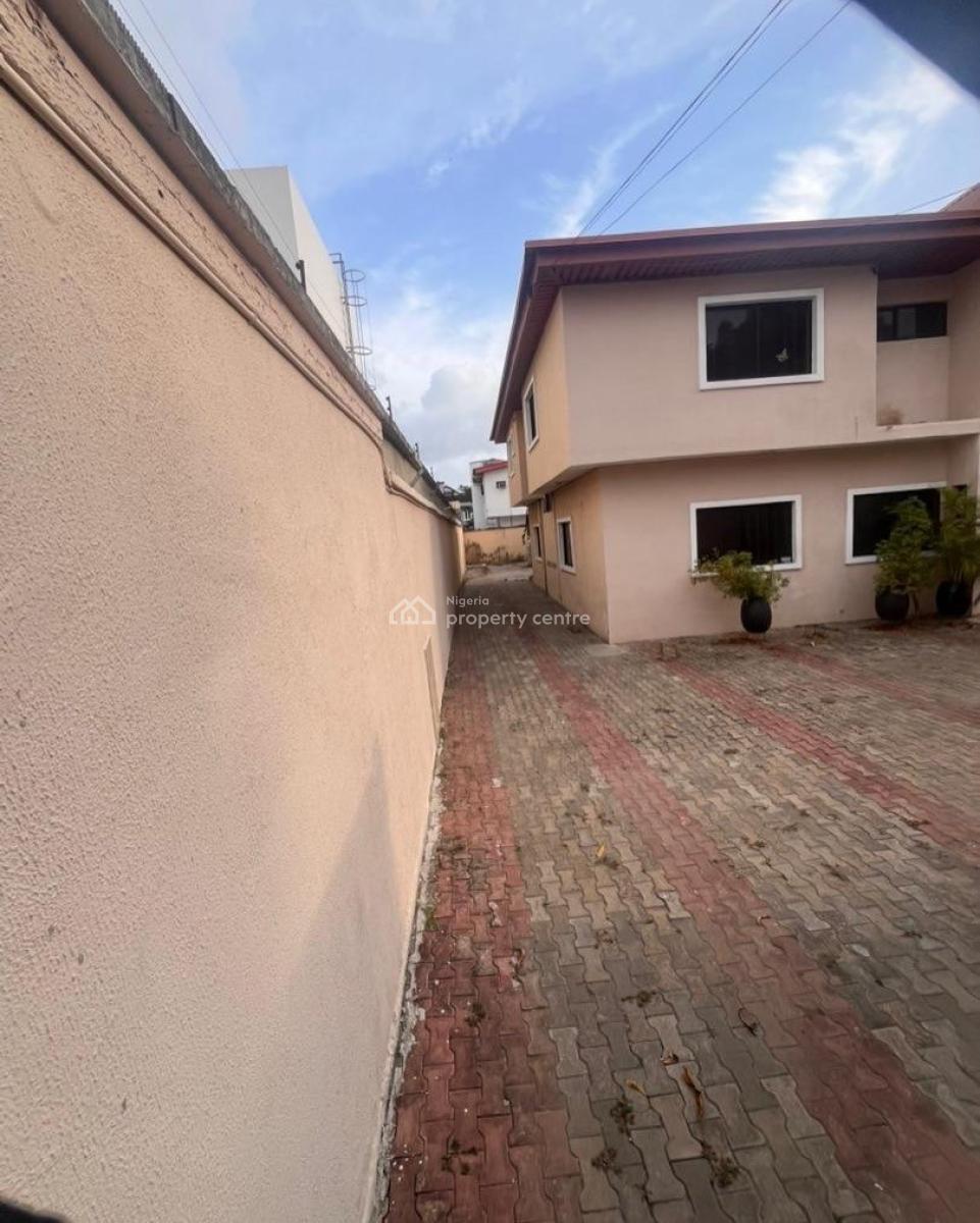 Stunning 5 Bedroom Semi Detached Duplex with Pool,cinema,gym and Bq, Lekki Phase 1, Lekki, Lagos, Semi-detached Duplex for Sale