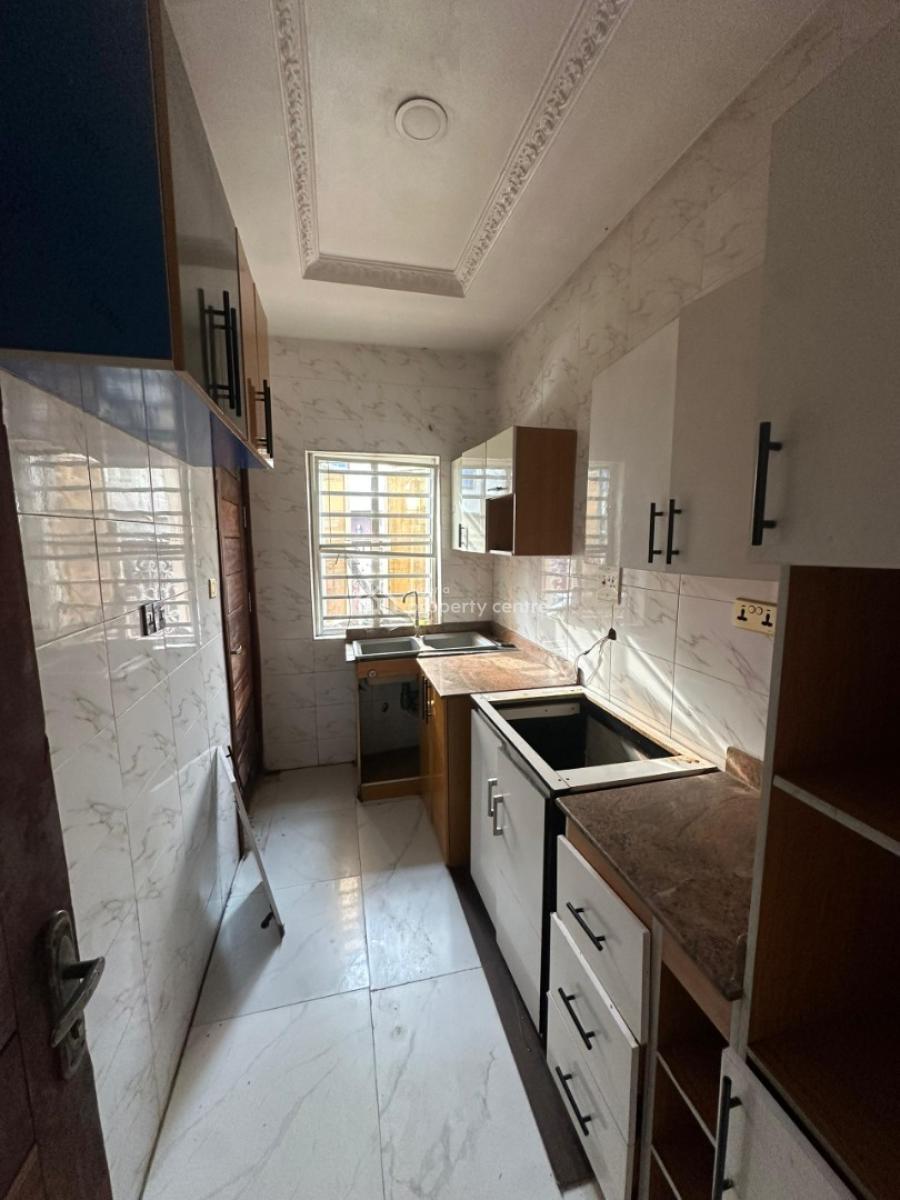 Sharp 2-bedroom Apartment, Ologolo, Lekki, Lagos, Flat / Apartment for Rent