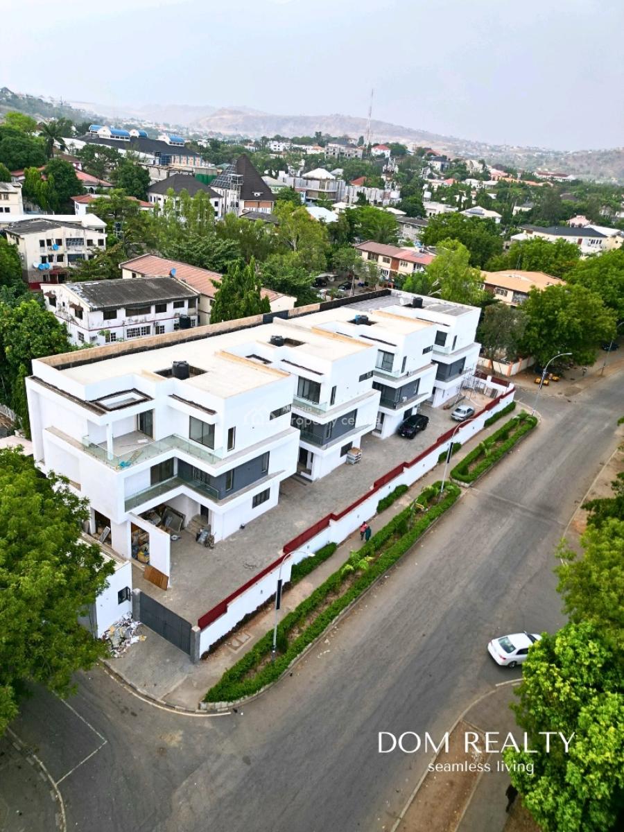 5 Bedroom Townhouse  Maitama   Features: - Spacious En-suite Bedroom, Maitama District, Abuja, House for Rent