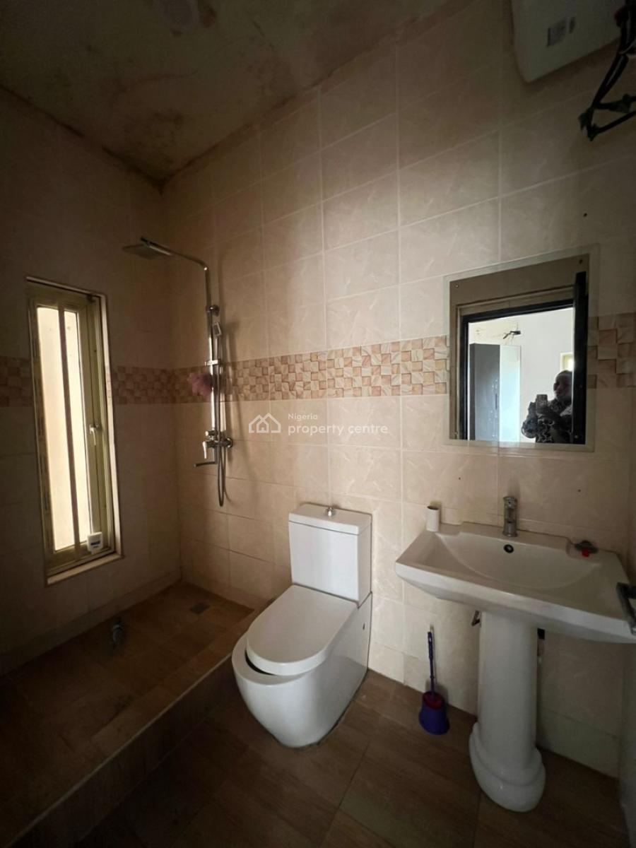 Beautiful 2 Bedroom Apartment + Pool & Elevator in a Secure Estate, Ikate, Lekki, Lagos, Flat / Apartment for Sale