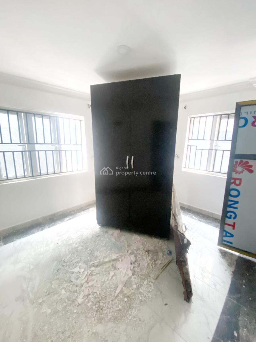 Luxury 3 Bedroom Flat, Gra Phase 1, Magodo, Lagos, Flat / Apartment for Rent