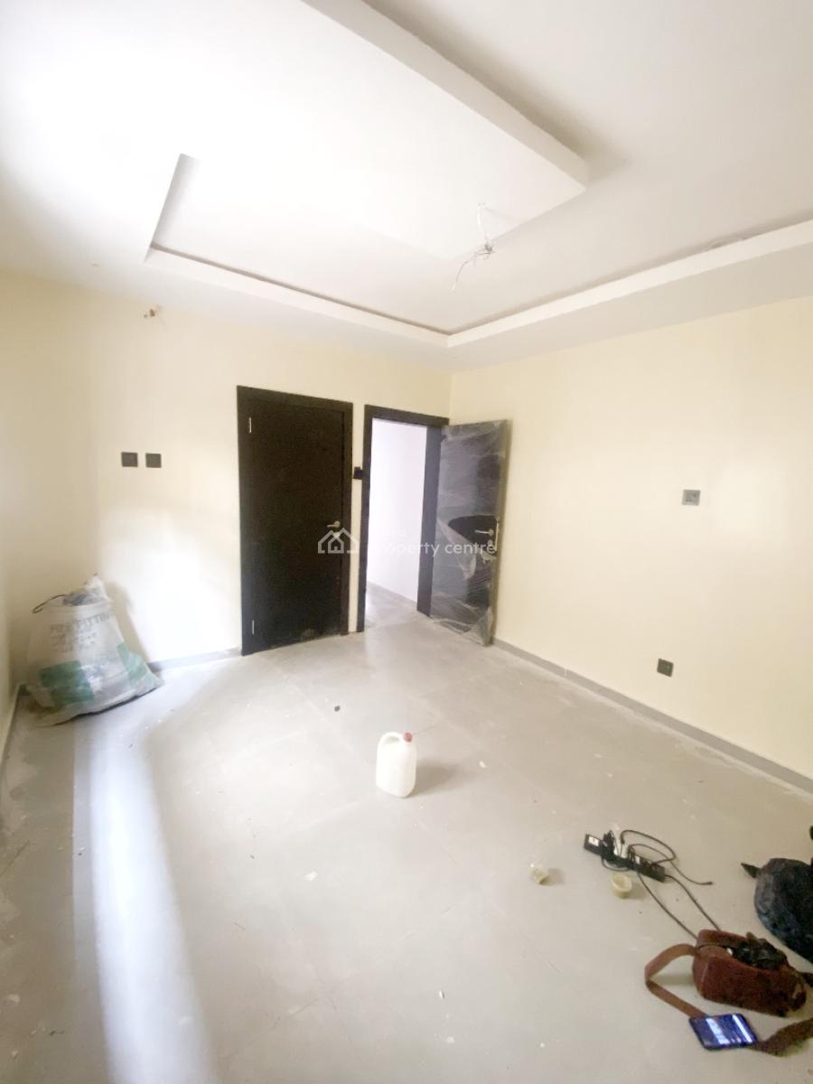Luxury 3 Bedroom Flat, Gra Phase 1, Magodo, Lagos, Flat / Apartment for Rent