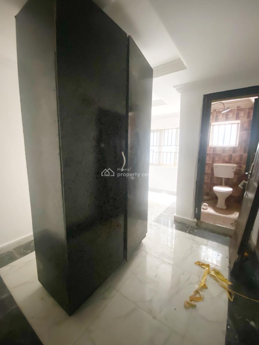 Luxury 3 Bedroom Flat, Gra Phase 1, Magodo, Lagos, Flat / Apartment for Rent