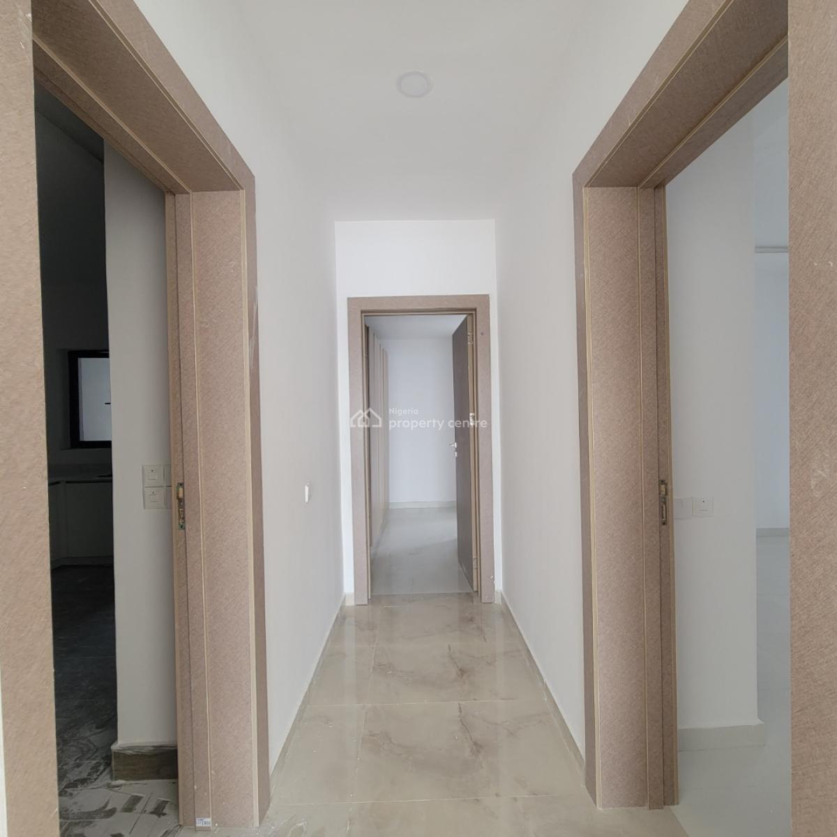 Lovely 2bedroom Bedroom Apartment with a Pool,elevator and Bq, Lekki Phase 1, Lekki, Lagos, Flat / Apartment for Rent