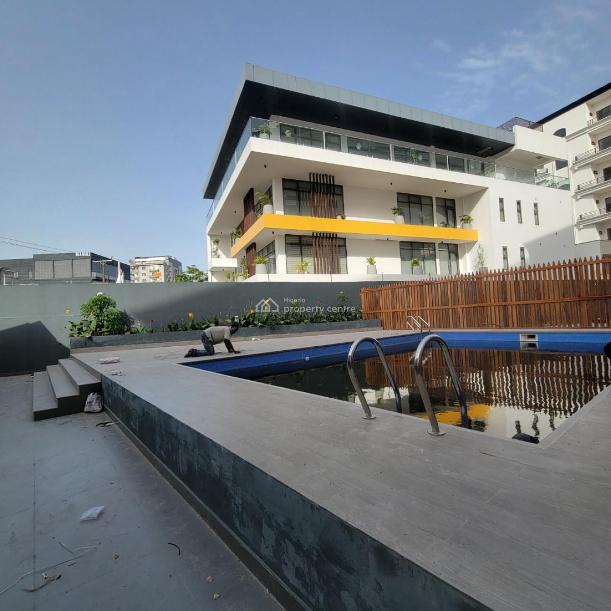 Lovely 2bedroom Bedroom Apartment with a Pool,elevator and Bq, Lekki Phase 1, Lekki, Lagos, Flat / Apartment for Rent