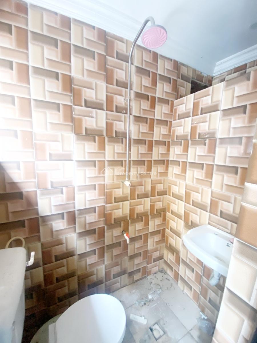a Well Maintained Spacious 3 Bedroom Flat, Gra Phase 1, Magodo, Lagos, Flat / Apartment for Rent