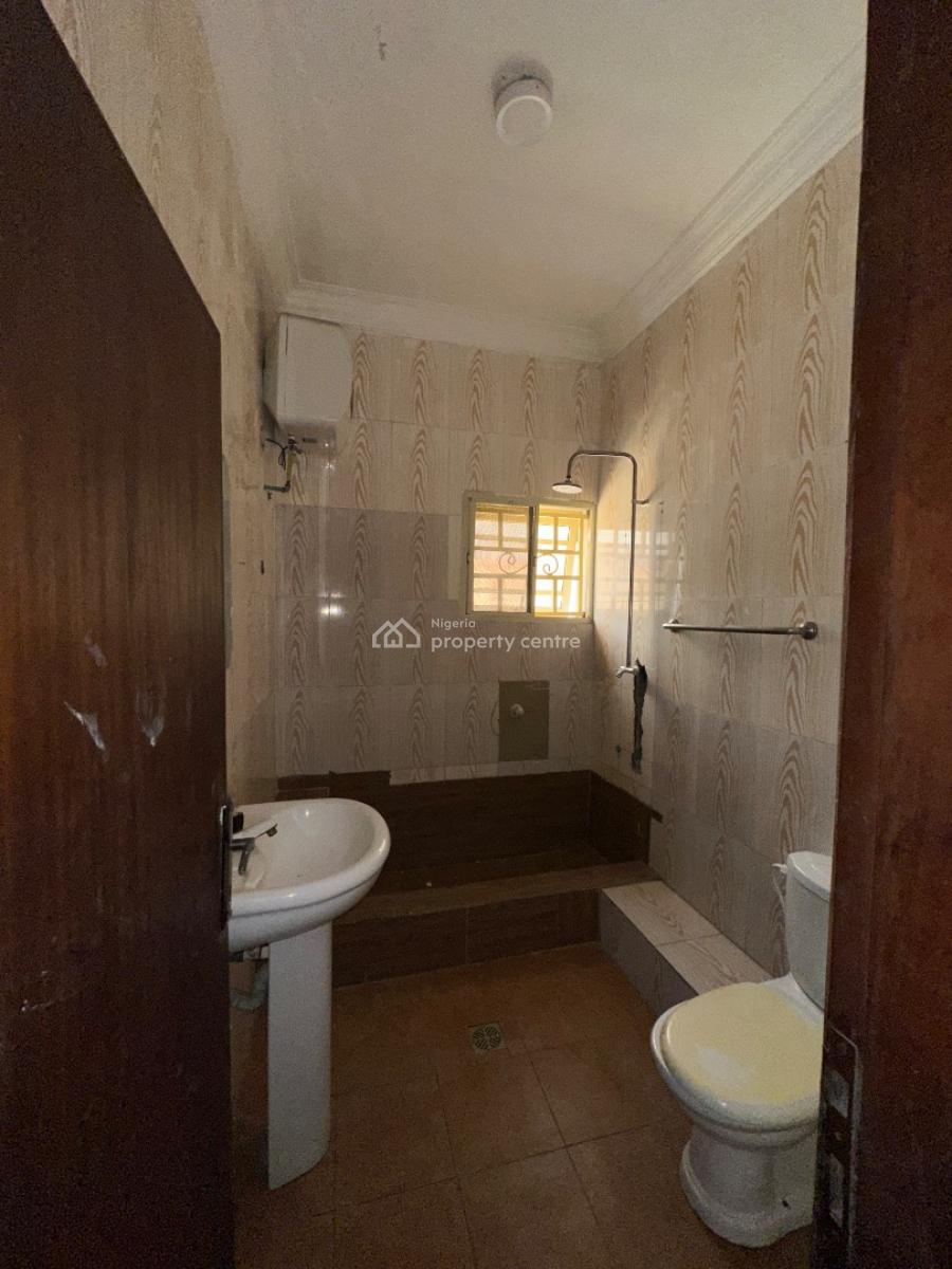 Perfectly Maintained 3 Bedroom Spacious Apartment, Sangotedo, Sangotedo, Ajah, Lagos, Flat / Apartment for Rent