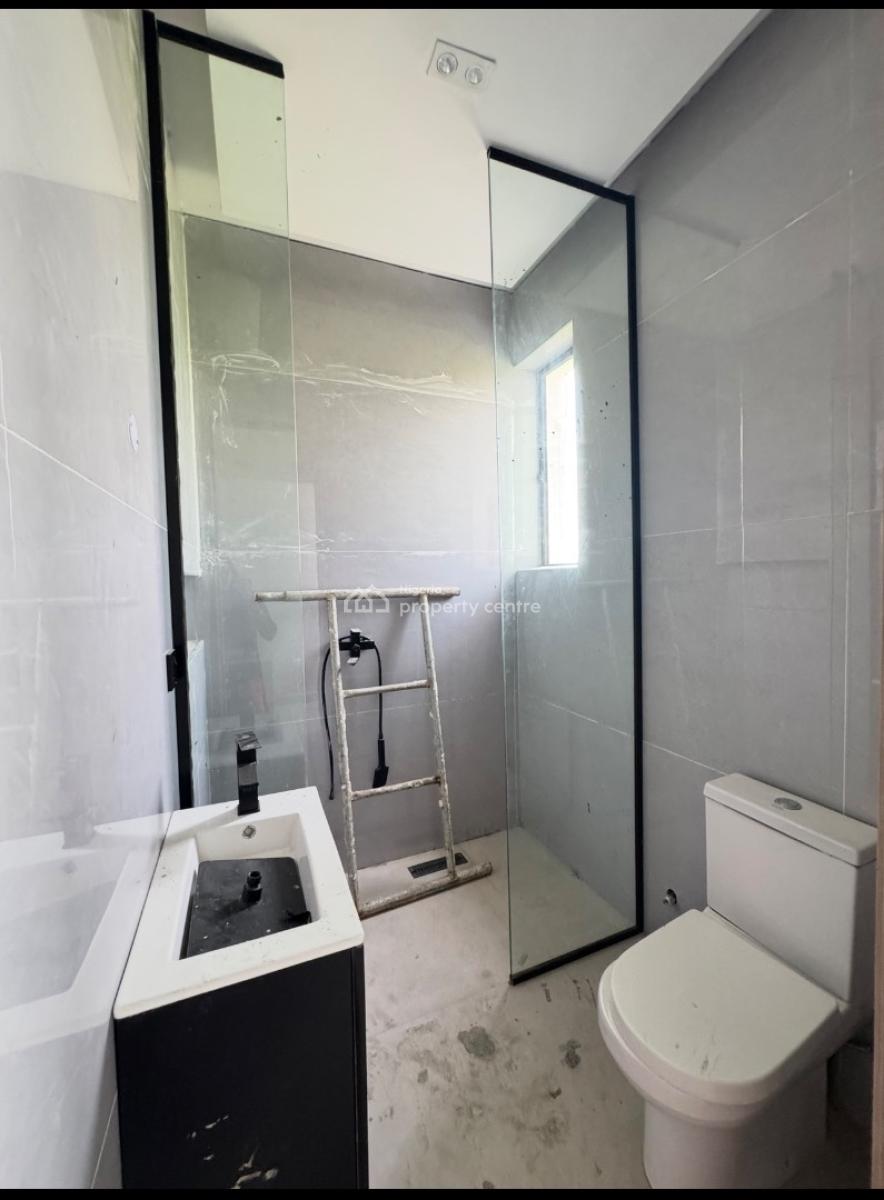 Brand New 2bedroom Apartment, Lekki Phase 1, Lekki, Lagos, Flat / Apartment for Rent