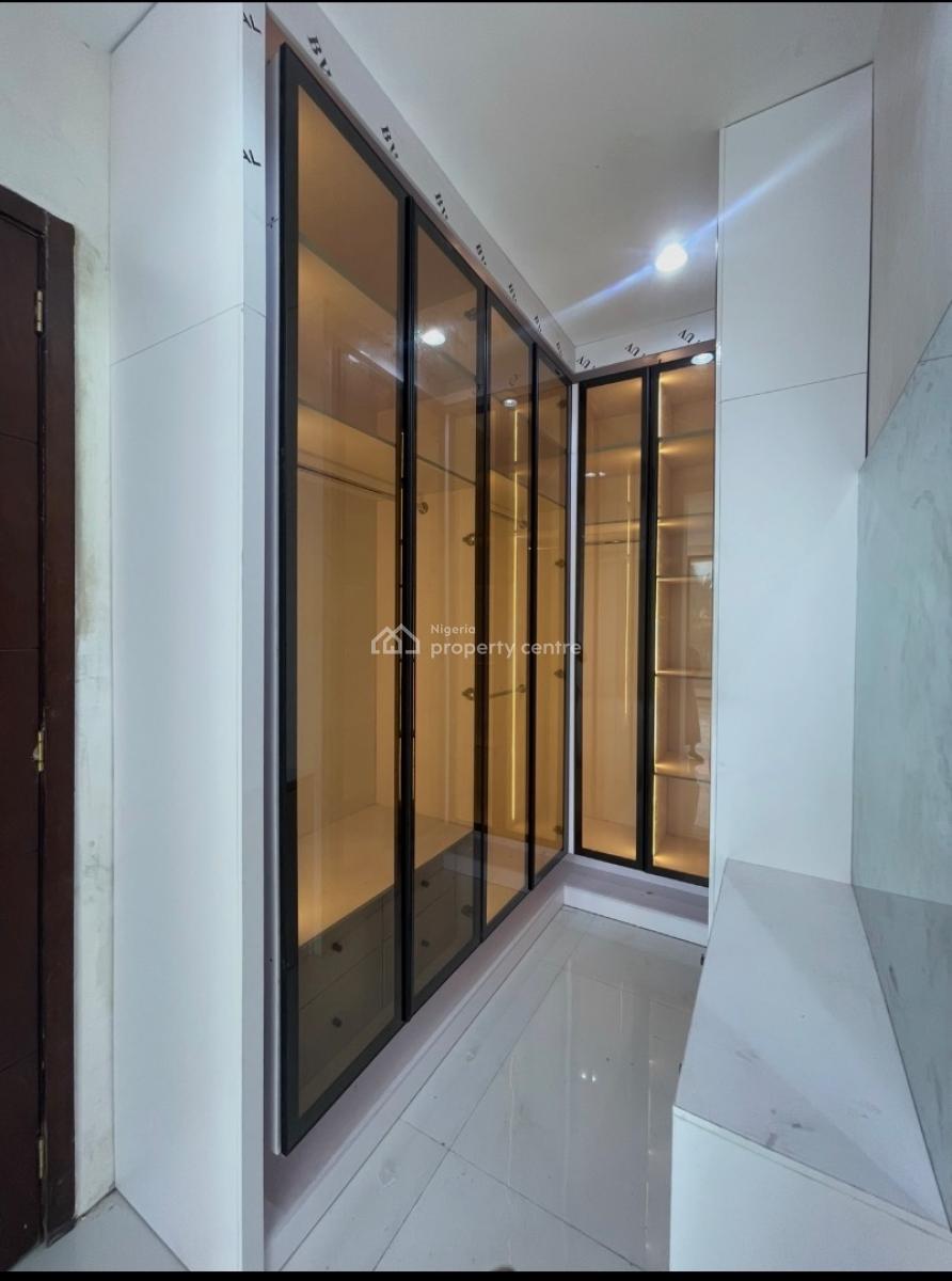 New 3bedroom Apartment with Bq + Pool, Lekki Phase 1, Lekki, Lagos, Flat / Apartment for Rent