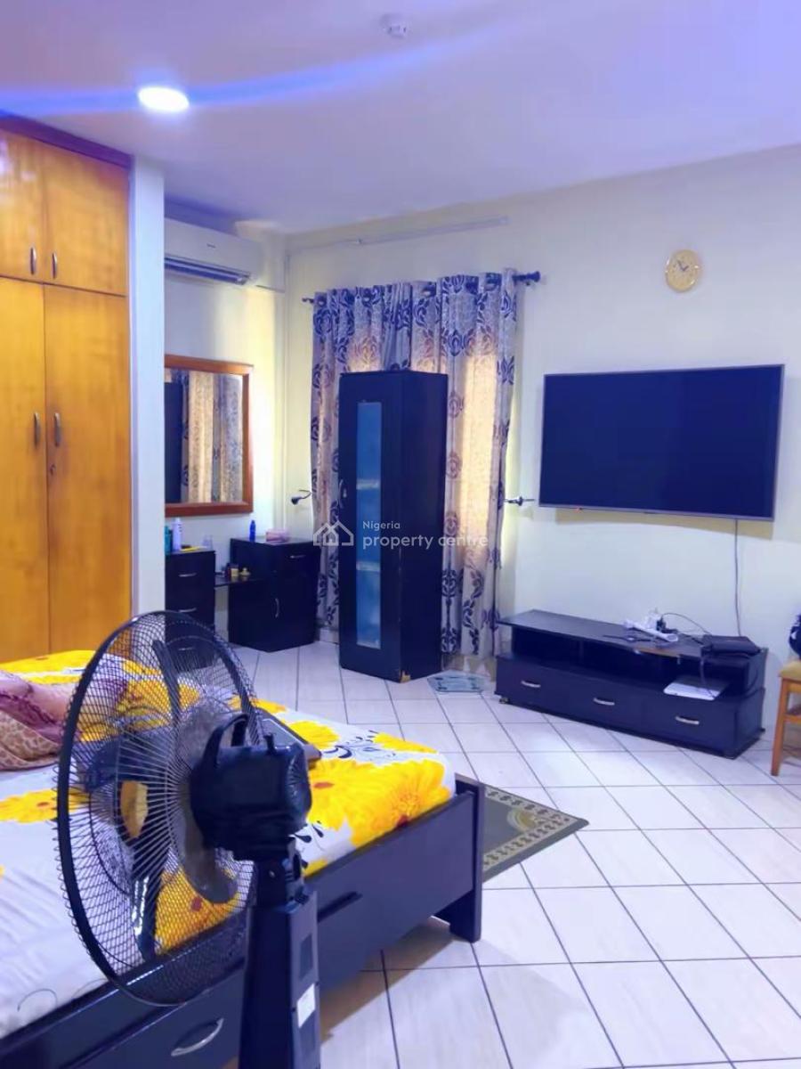 Spacious 4 Bedroom Flat with Additional Room As Staff Quarter, Glover Road, Old Ikoyi, Ikoyi, Lagos, Flat / Apartment for Sale