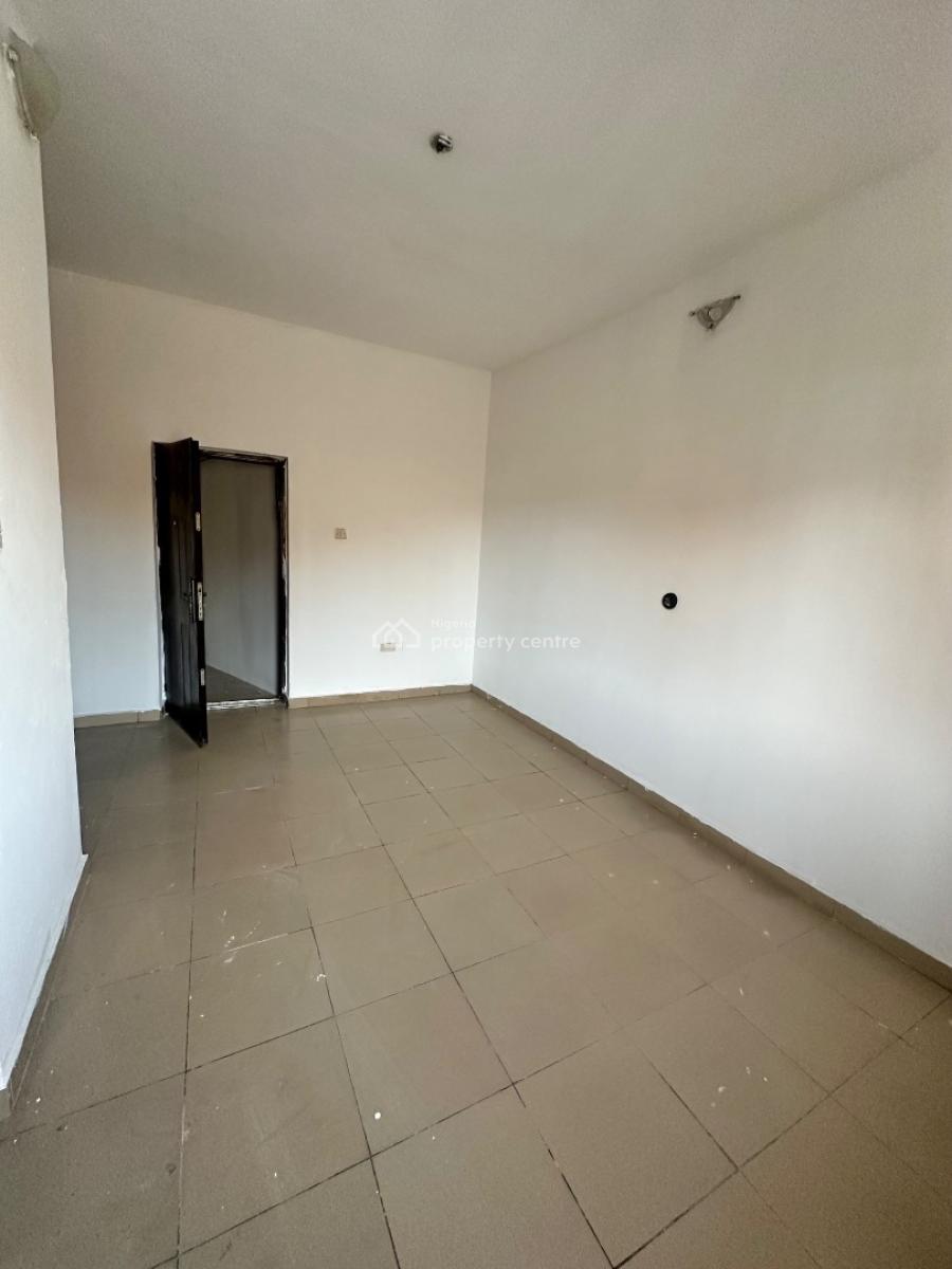 a Room Upstairs, Canal West Estate, Osapa, Lekki, Lagos, Self Contain (single Rooms) for Rent
