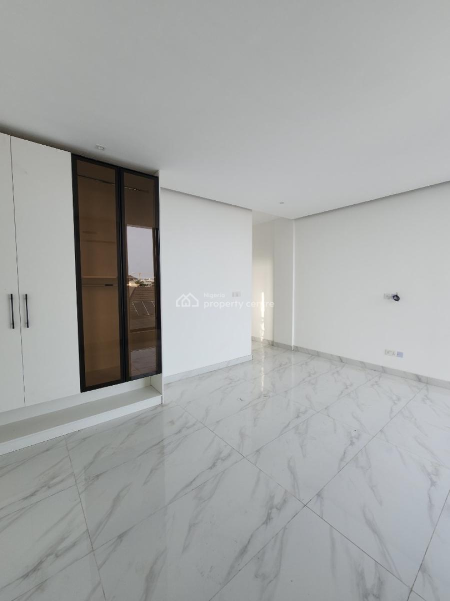 Luxury 2 Bedroom Apartment with Rooftop Pool, Gym, Elevator, Lekki Phase 1, Lekki, Lagos, Flat / Apartment for Sale