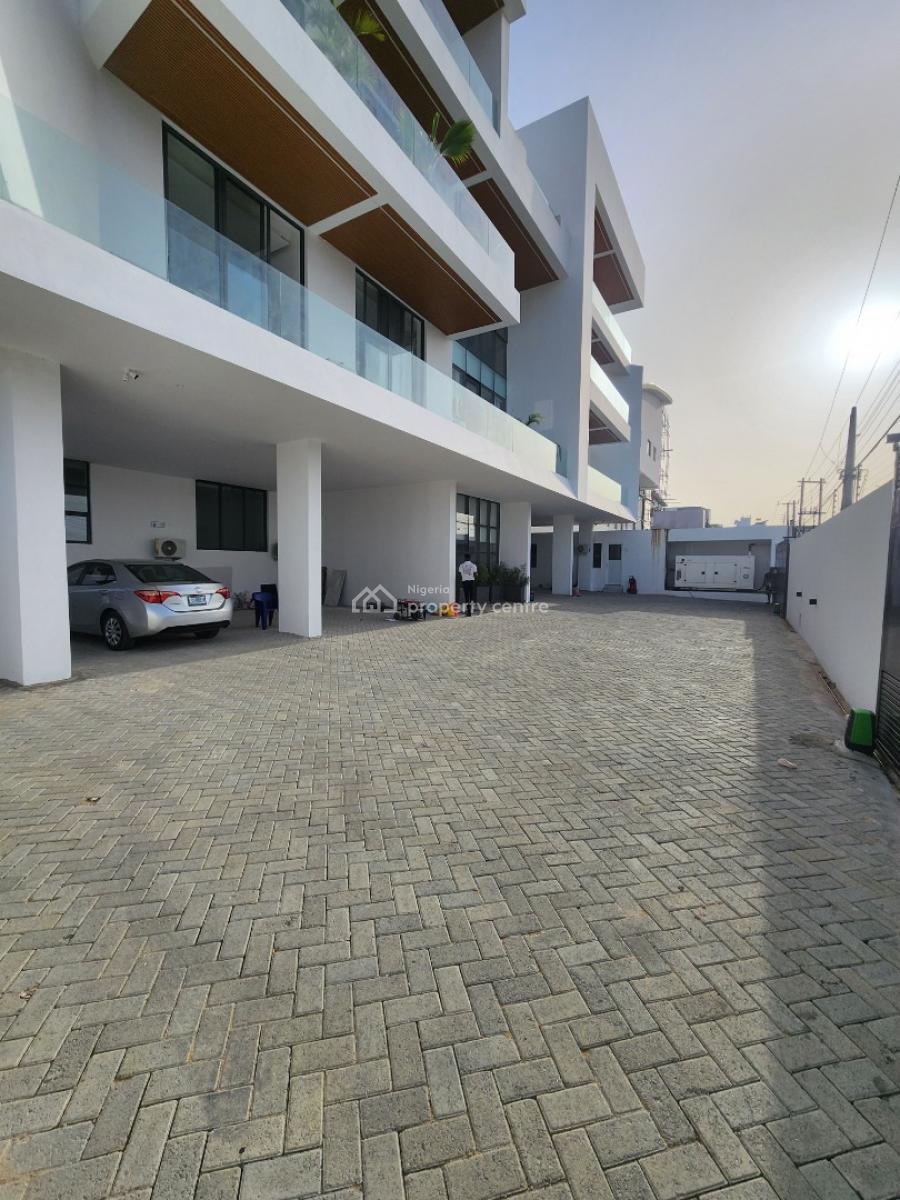 Luxury 2 Bedroom Apartment with Rooftop Pool, Gym, Elevator, Lekki Phase 1, Lekki, Lagos, Flat / Apartment for Sale
