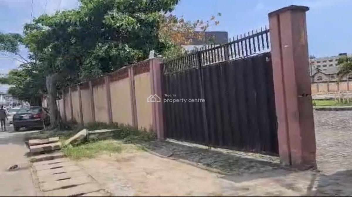 Prime Bare Land -- 2,000 Square Meters Plot., Admiralty Way, Lekki Phase 1, Lekki, Lagos, Commercial Land for Sale