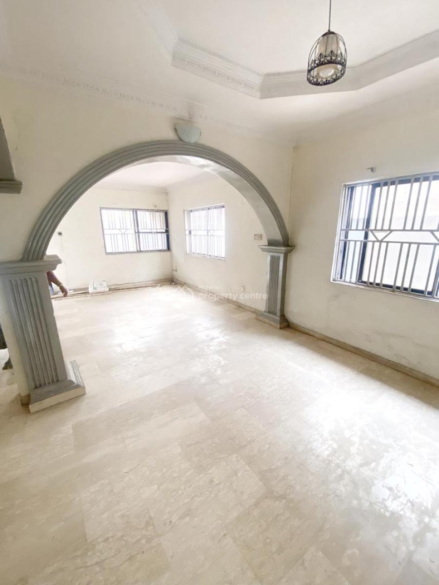 Luxury & Well Maintained 2 Bedroom Apartment, Omole Phase 2, Ikeja, Lagos, Flat / Apartment for Rent