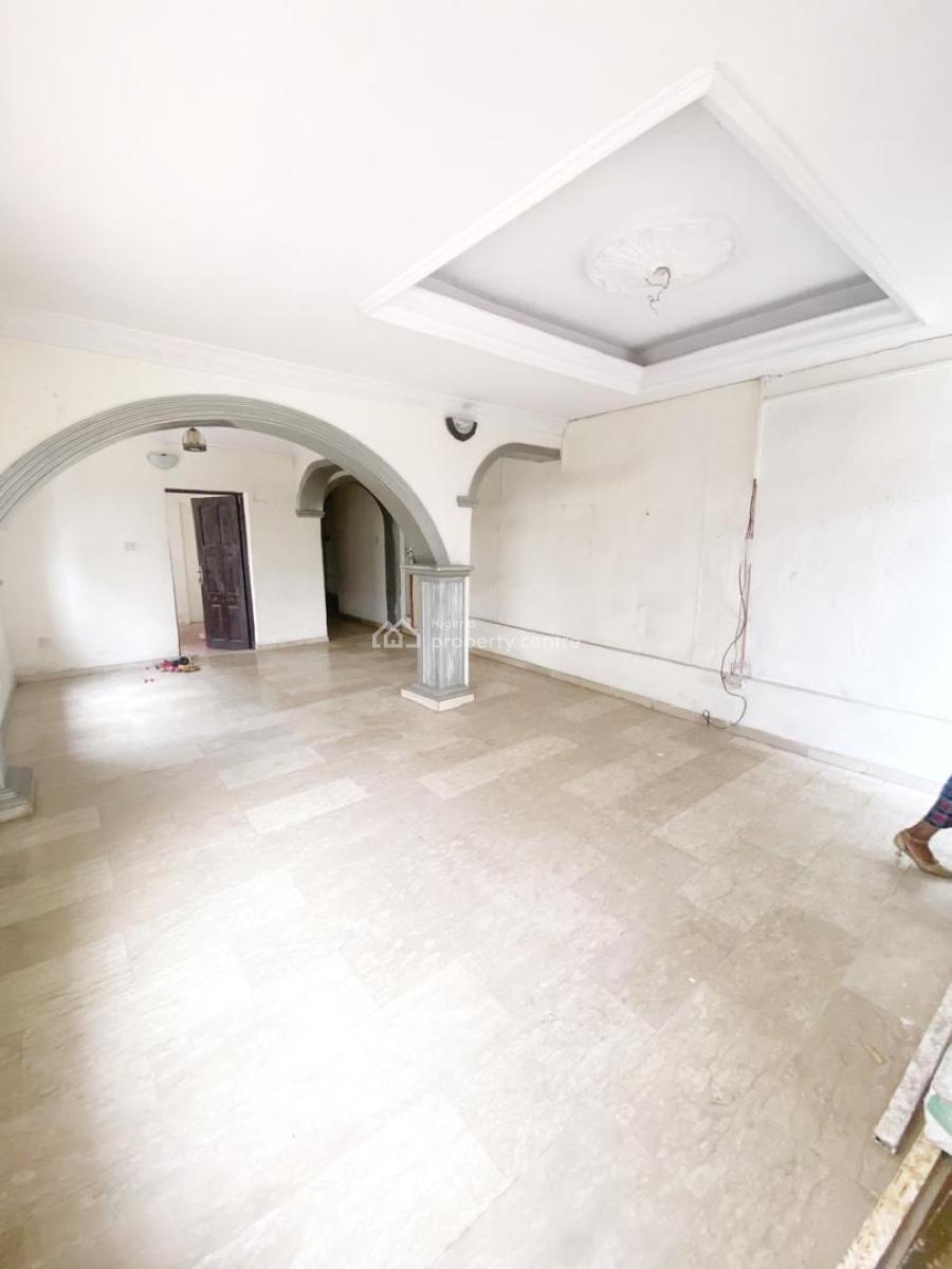 Luxury & Well Maintained 2 Bedroom Apartment, Omole Phase 2, Ikeja, Lagos, Flat / Apartment for Rent