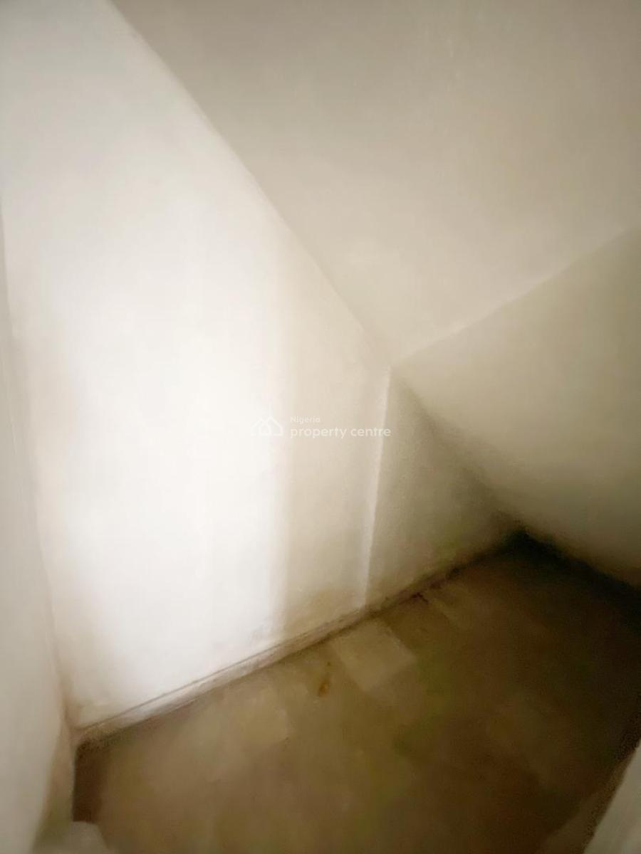 Luxury & Well Maintained 2 Bedroom Apartment, Omole Phase 2, Ikeja, Lagos, Flat / Apartment for Rent