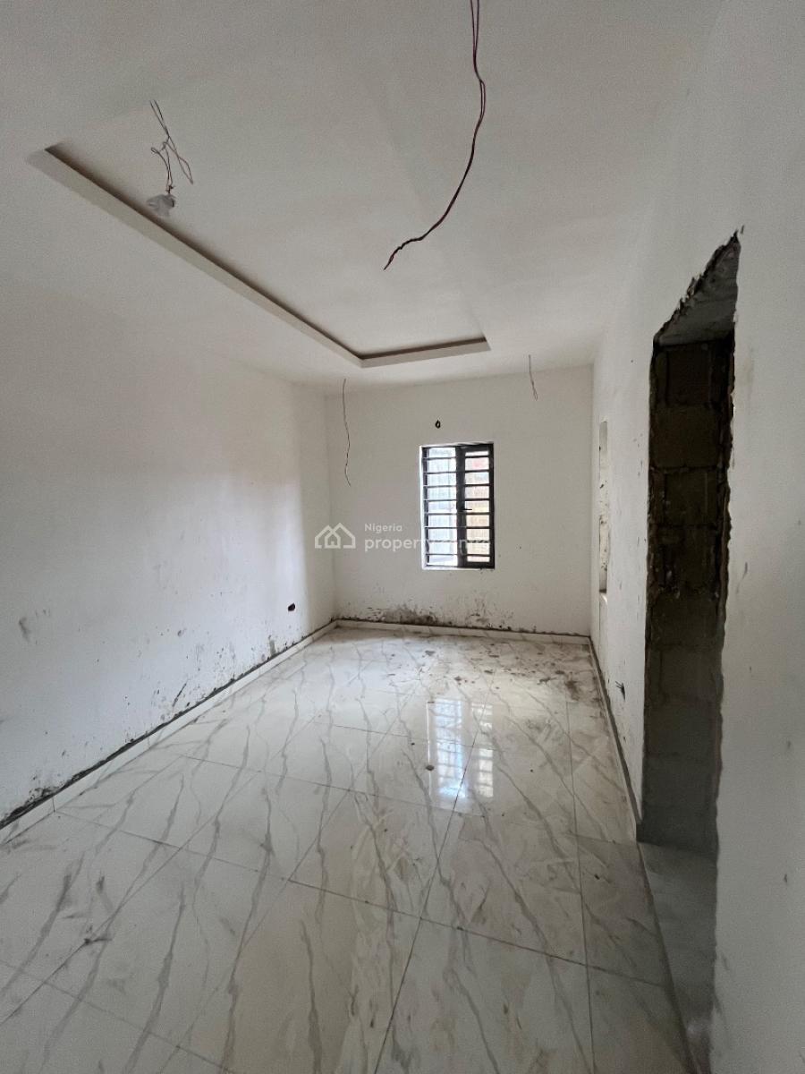 Nicely Built 3 Bedroom Apartment with Bq in Serene Estate, Gbagada, Lagos, Flat / Apartment for Sale