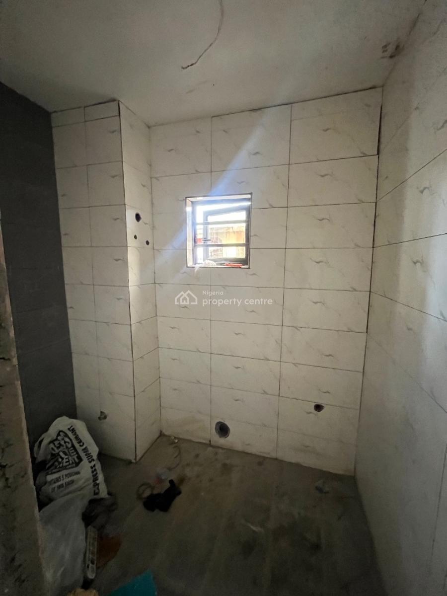 Nicely Built 3 Bedroom Apartment with Bq in Serene Estate, Gbagada, Lagos, Flat / Apartment for Sale