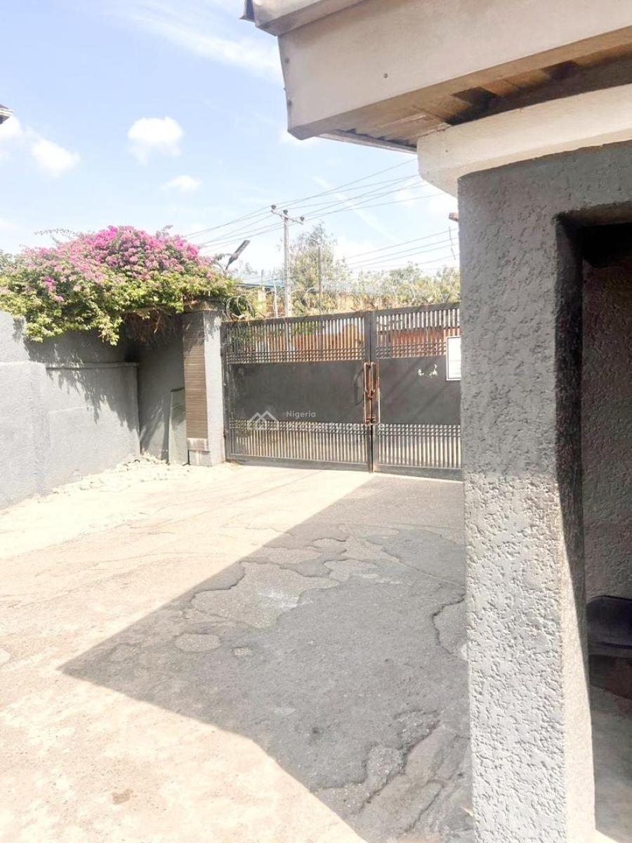 Luxury & Well Maintained 3 Bedroom Apartment in an Estate, Maryland, Lagos, Flat / Apartment for Rent