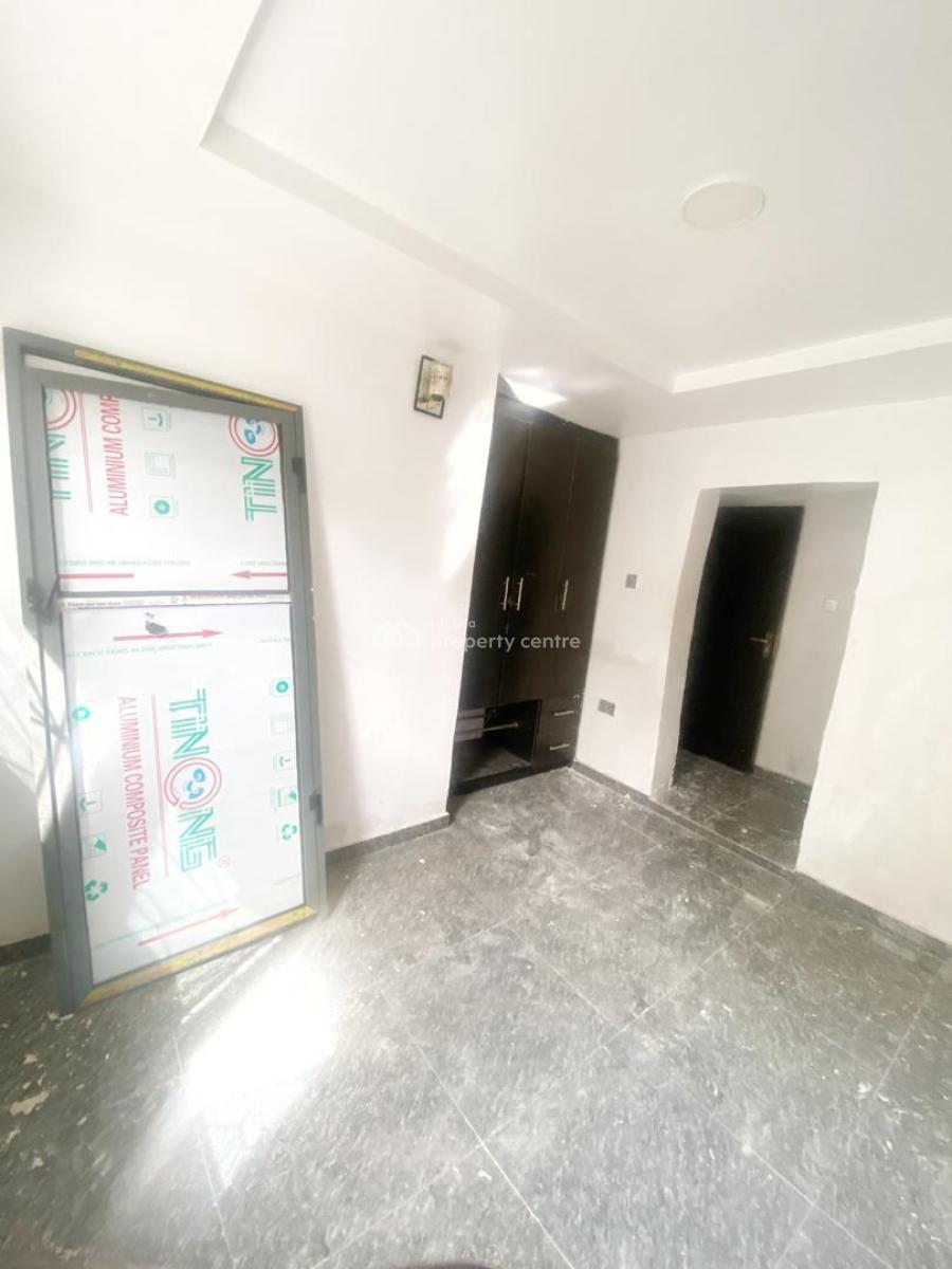 Luxury & Well Maintained 2 Bedroom Apartment, Magodo Phase 1, Magodo, Lagos, Flat / Apartment for Rent