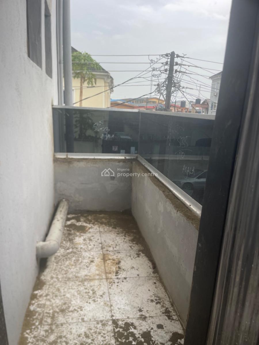 2 Bedroom Spacious Apartment, Gbagada, Gbagada, Lagos, Block of Flats for Sale