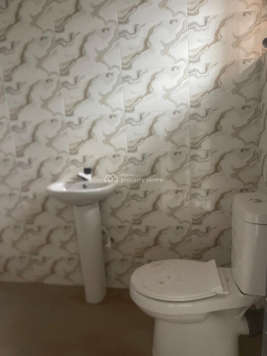 2 Bedroom Spacious Apartment, Gbagada, Gbagada, Lagos, Block of Flats for Sale